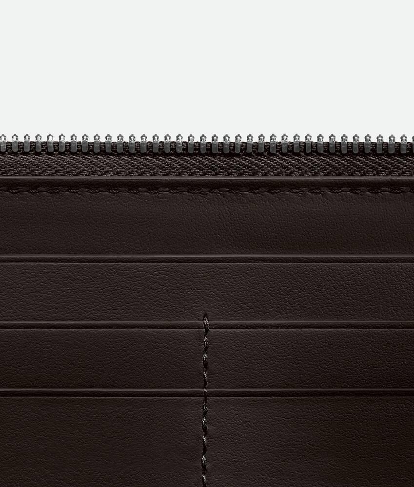 Men's Intrecciato Zip Around Wallet in Fondant Product Image