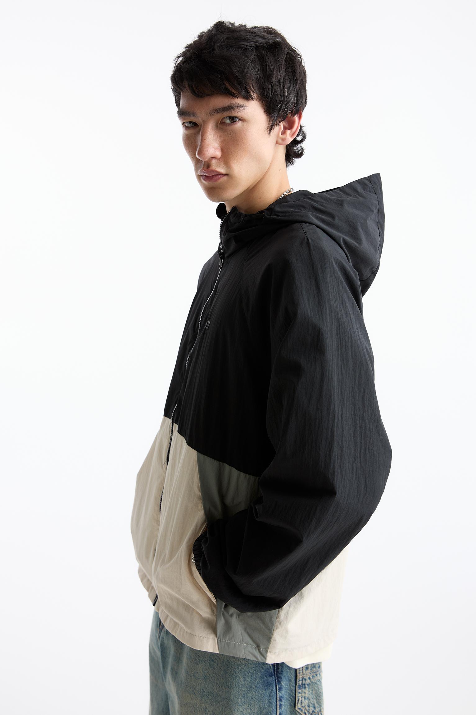 Lightweight color block raincoat Product Image