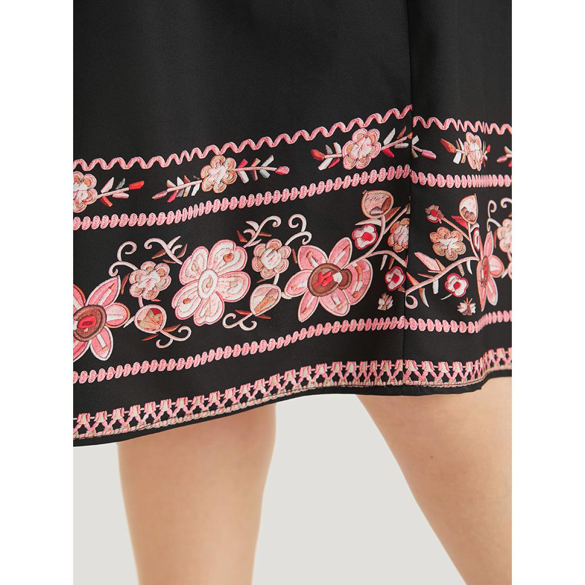 Plus Size Bandana Print Lantern Sleeve Pocket Dress Black Women Resort Elastic cuffs Round Neck Long Sleeve Curvy Knee Dress BloomChic 12/L Product Image