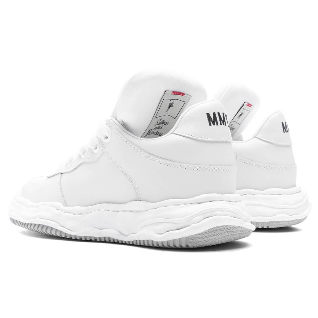 Wayne Low Top Sneakers - White Male Product Image
