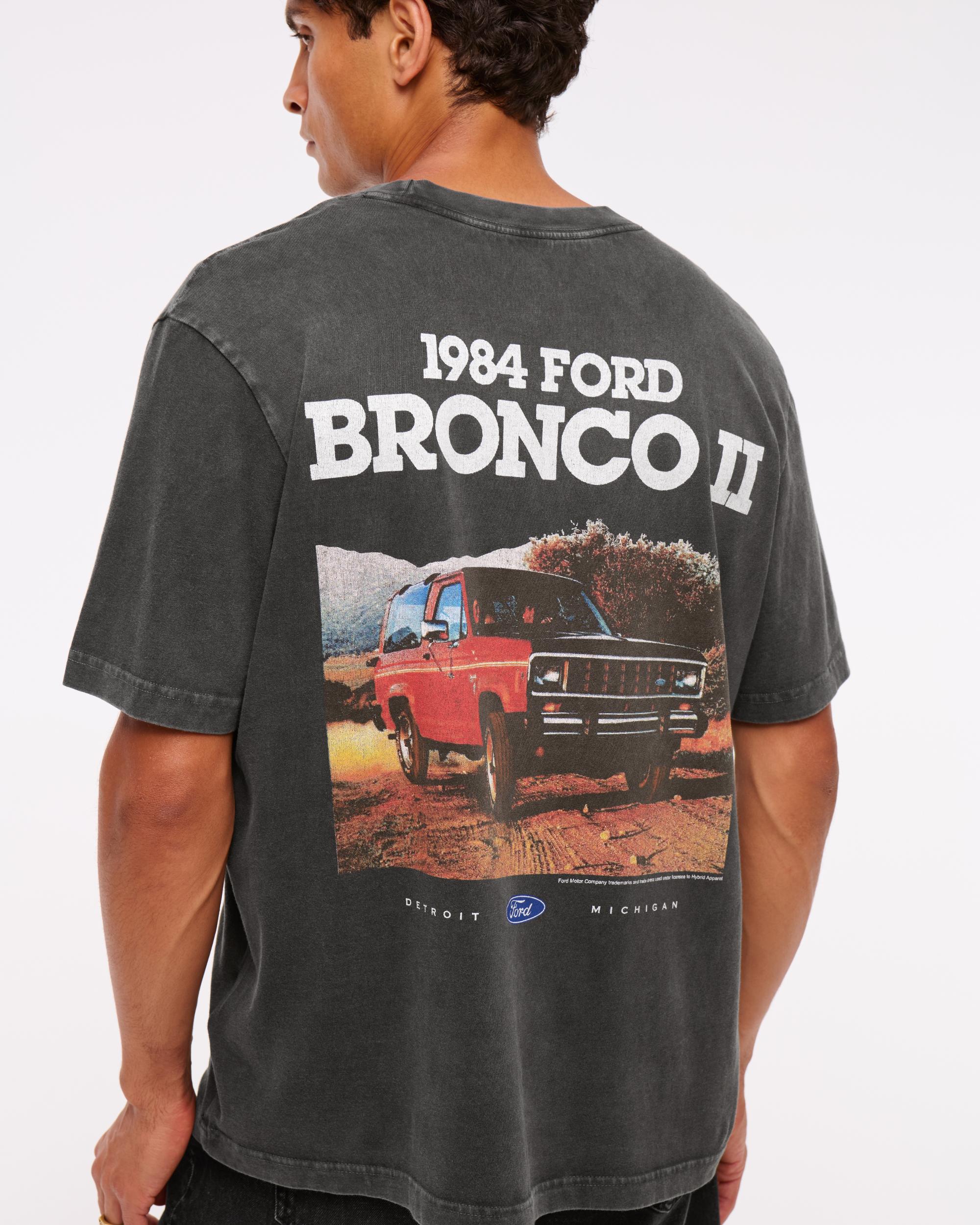 Vintage-Inspired Bronco Graphic Tee Product Image