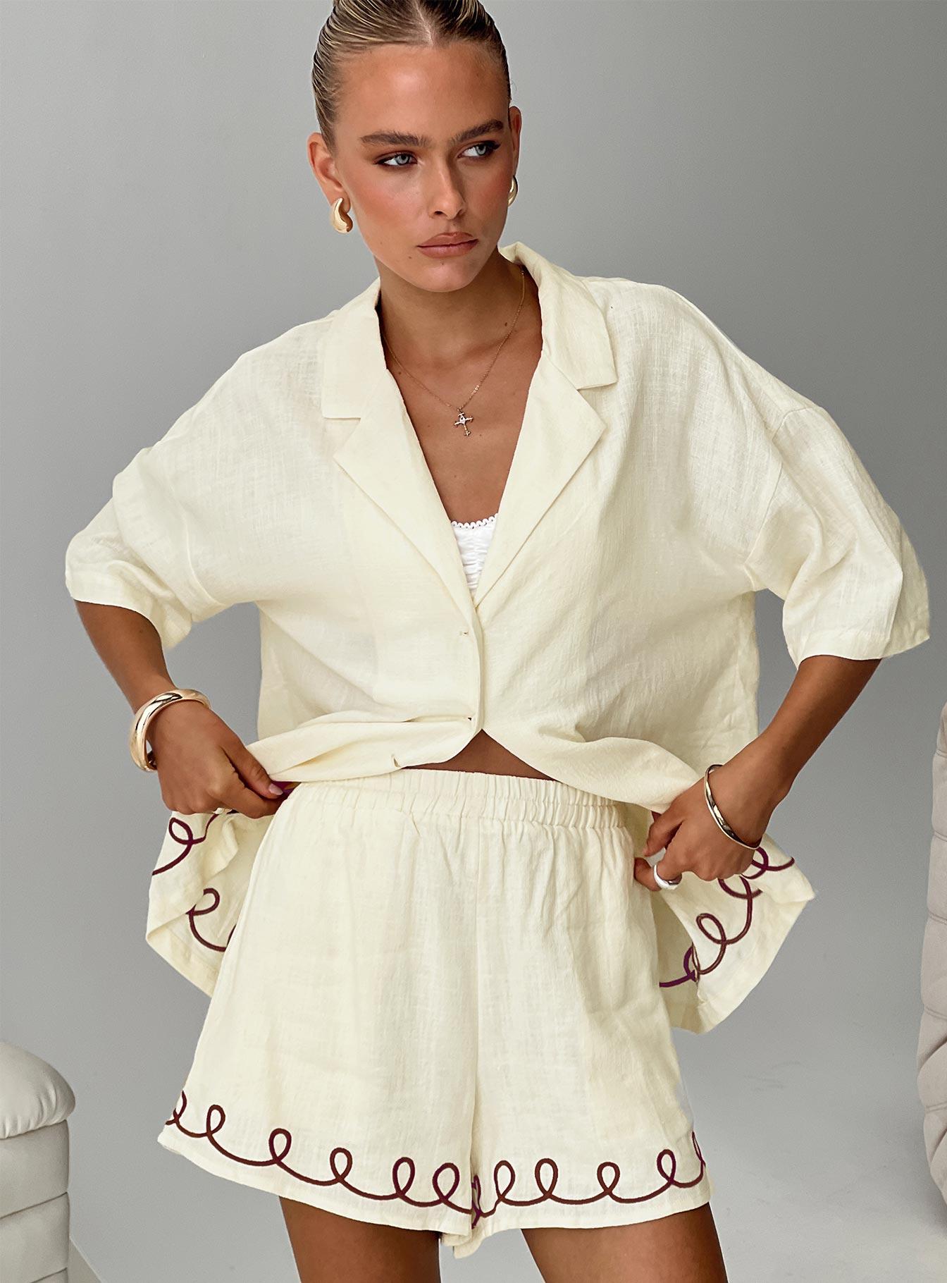 Jamari Linen Blend Shorts Cream / Brown Product Image