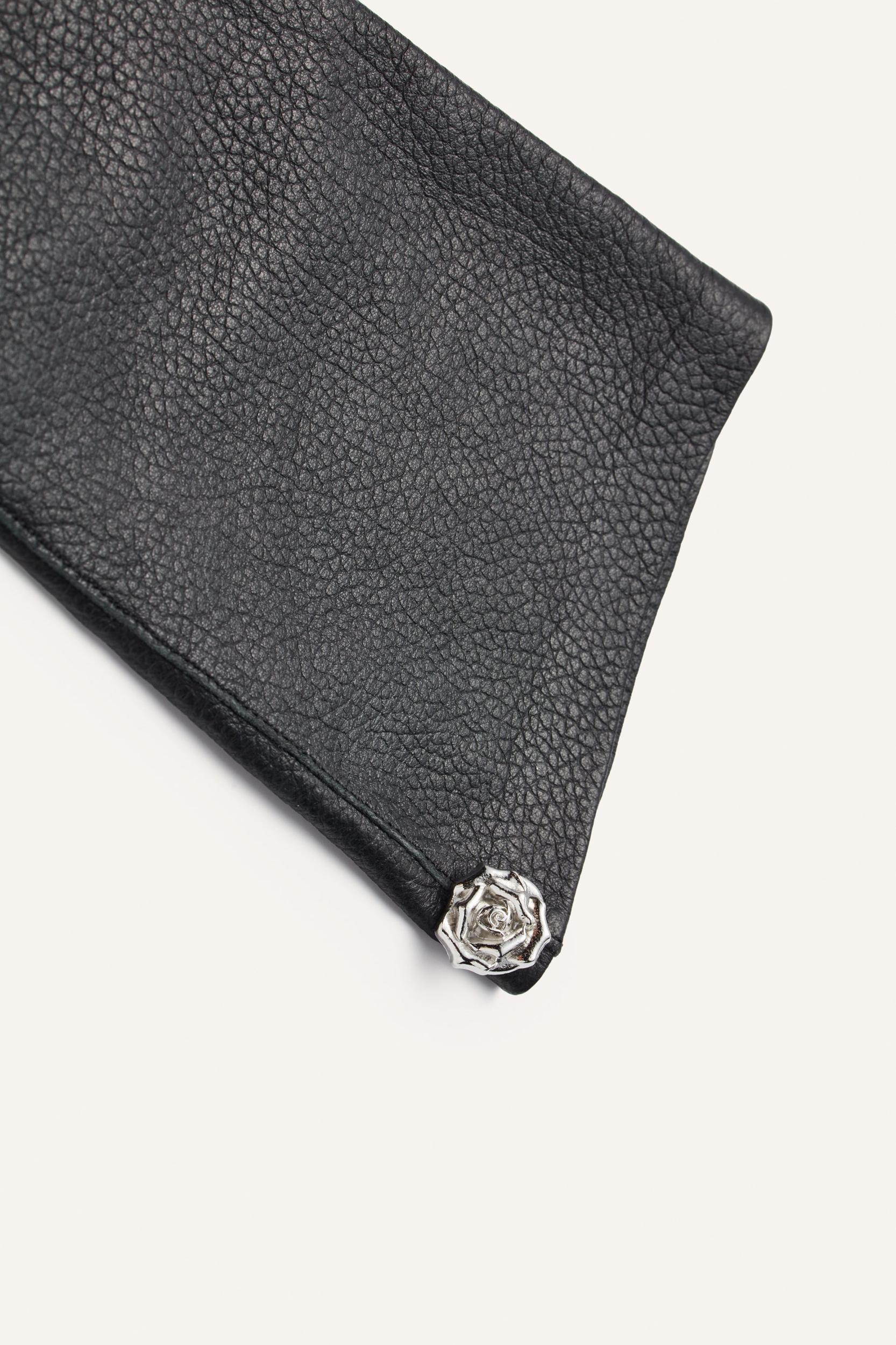 Rose detail leather gloves in black Product Image