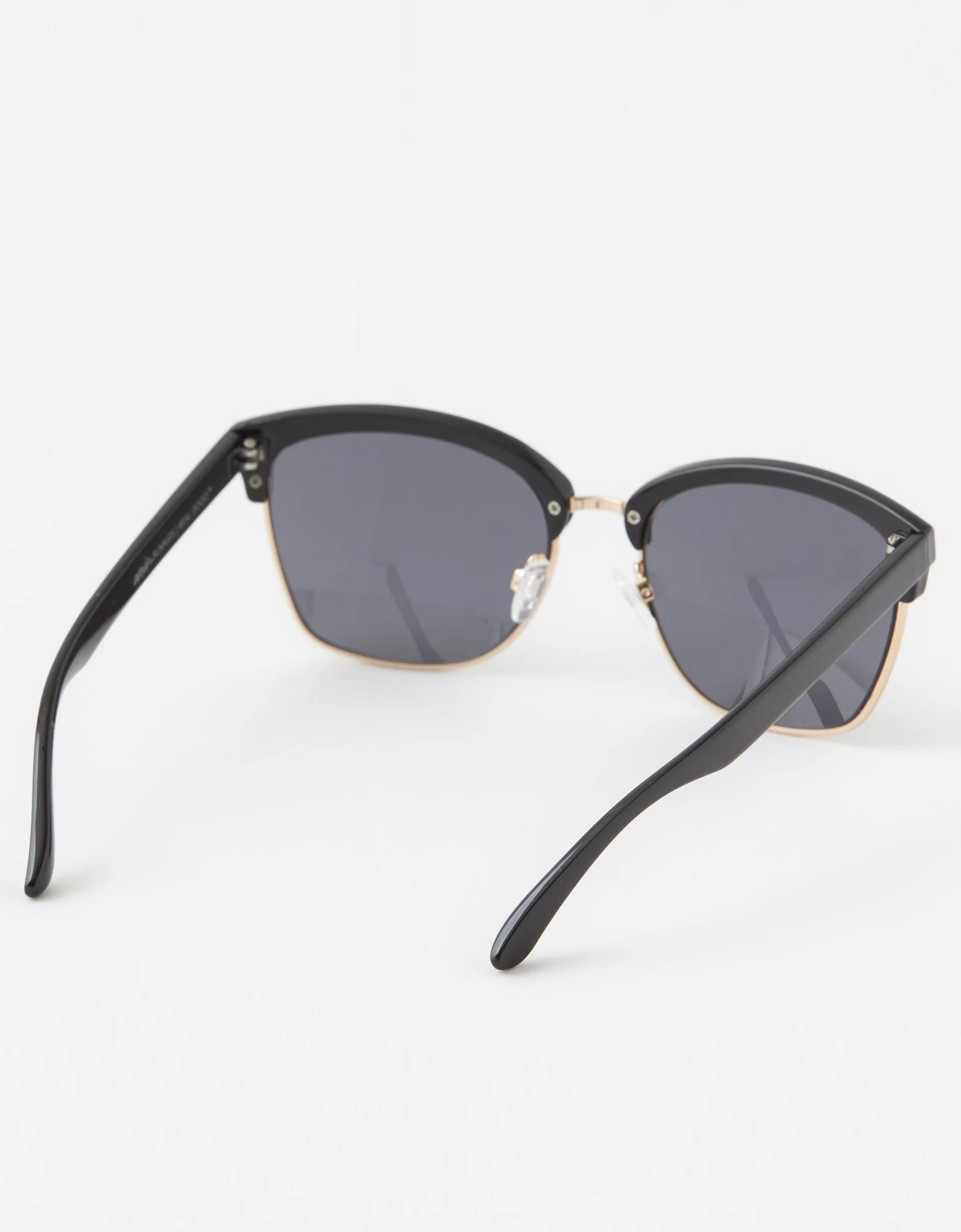 Aerie Squared Away Sunglasses Product Image