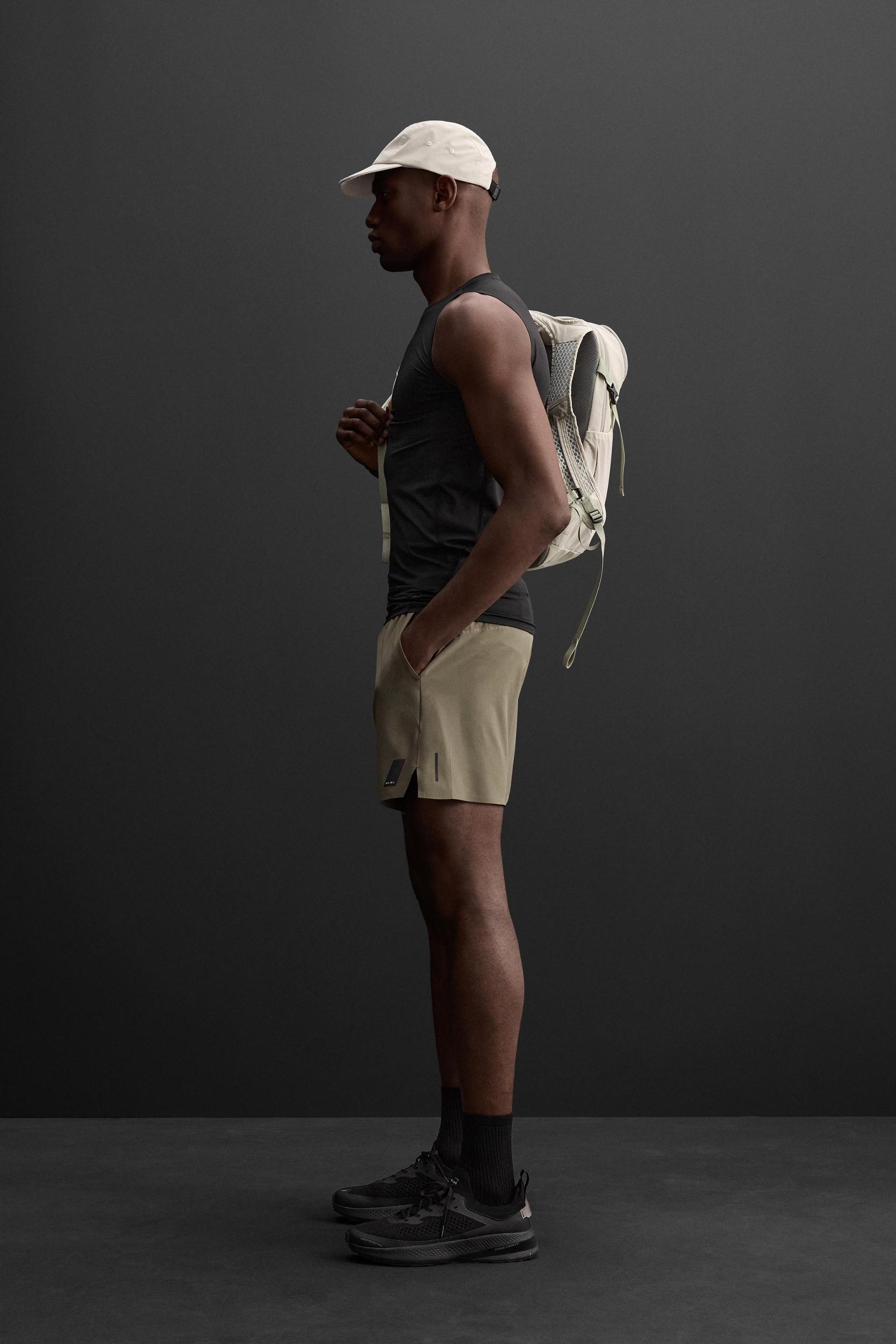 COMPRESSION TANK TOP Product Image