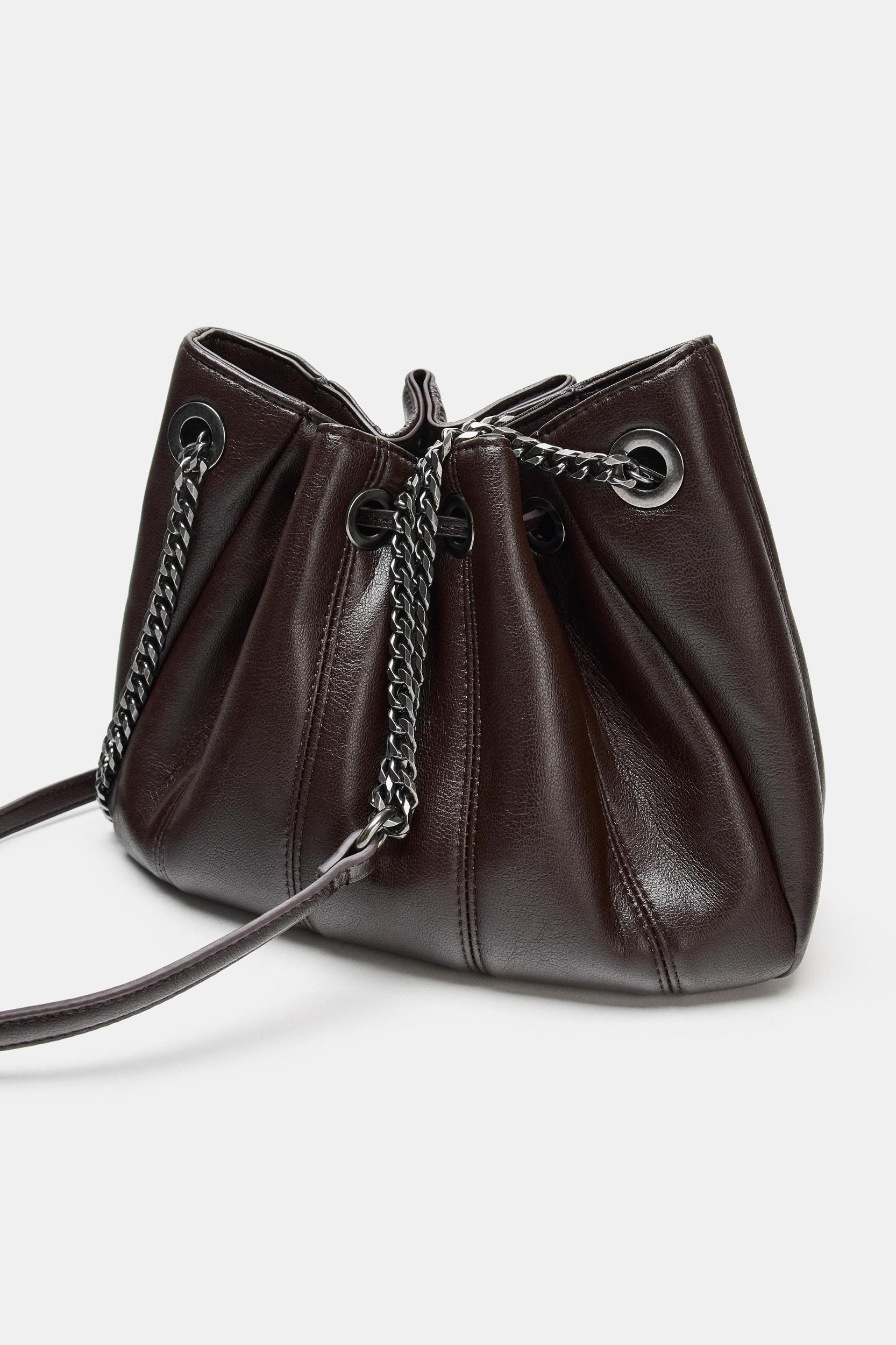 CHAIN TRIM GATHERED BUCKET BAG Product Image