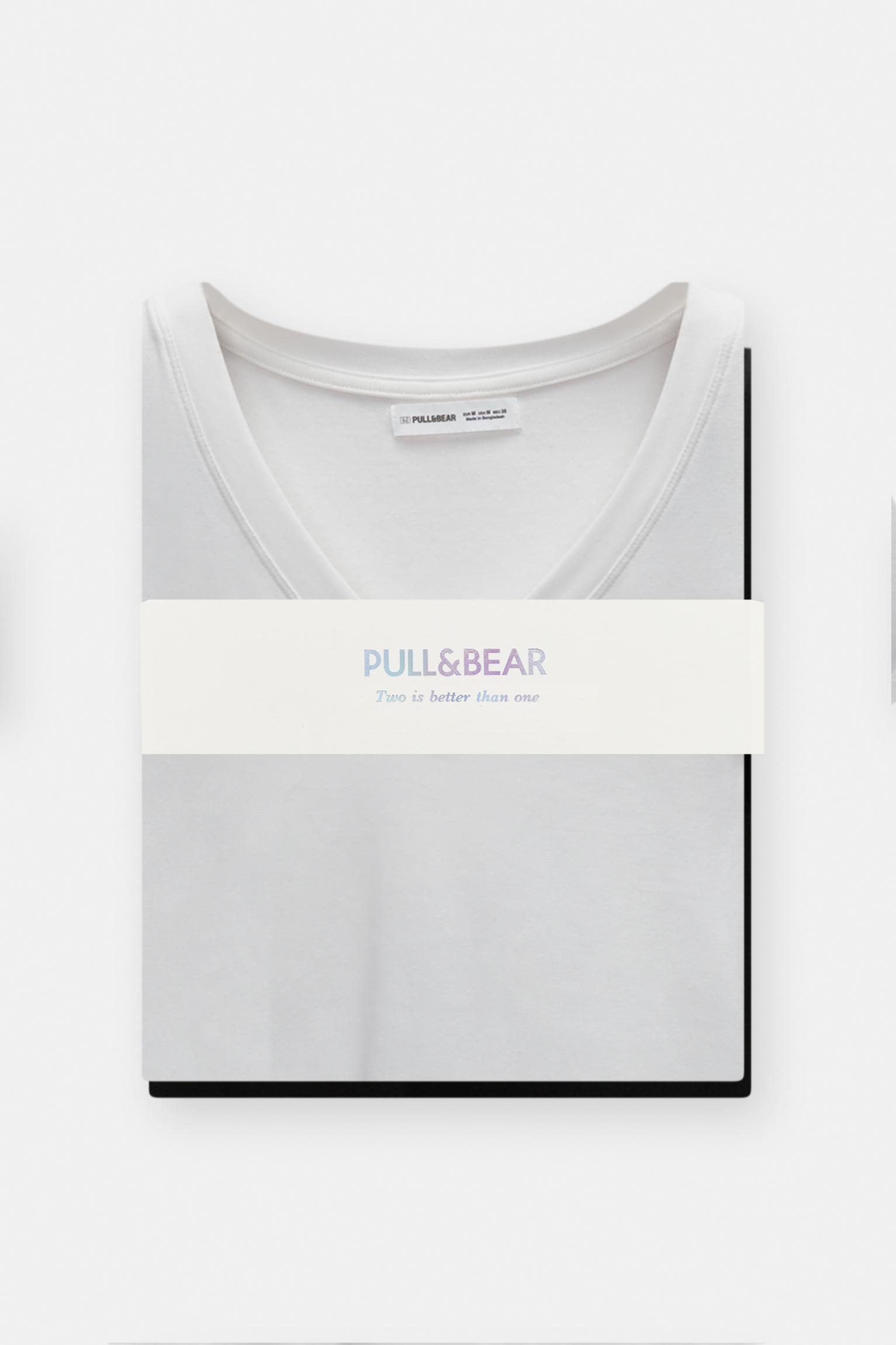 2-pack of V-neck T-shirts Product Image