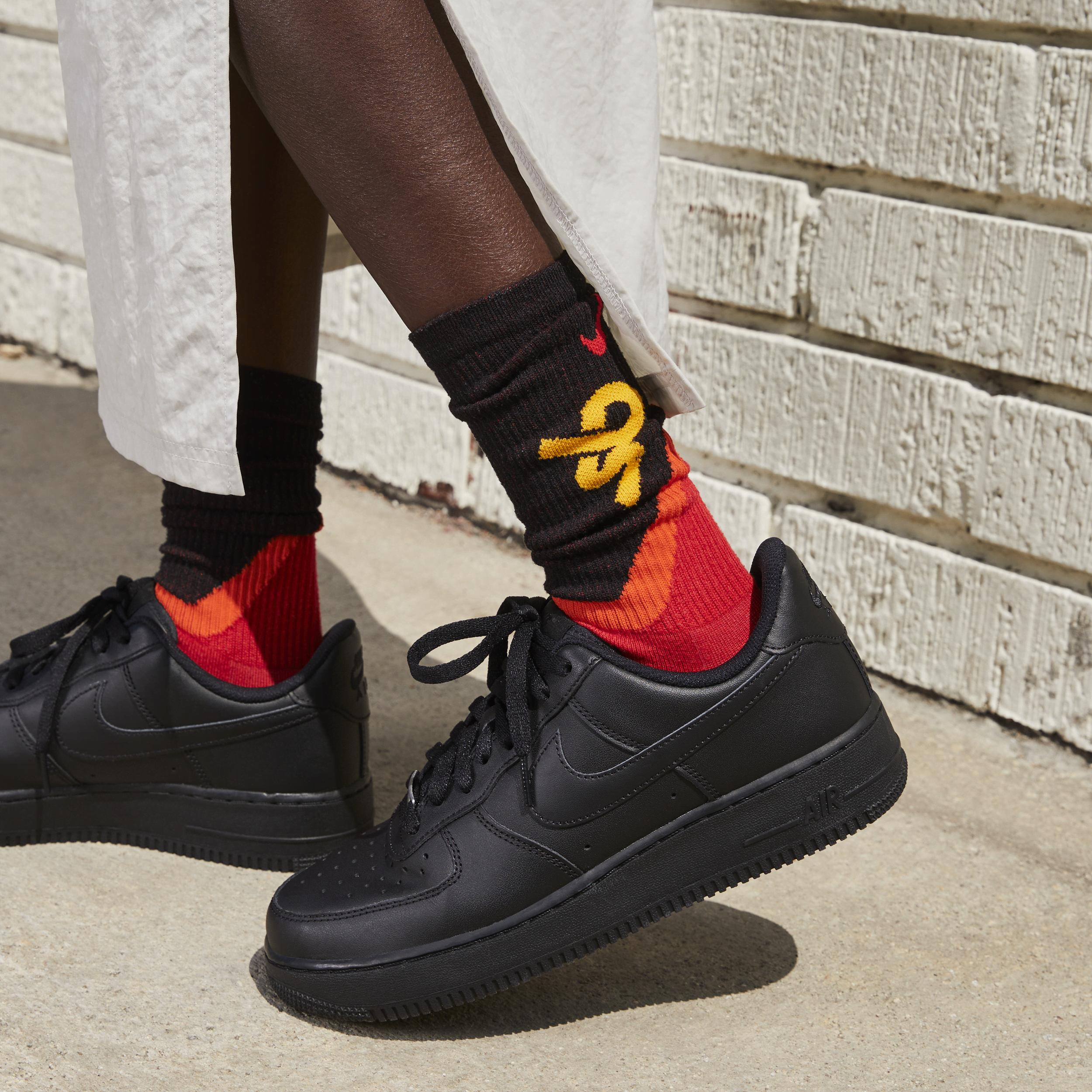 Nike Womens Air Force 1 07 Shoes | DD8959-001 Product Image