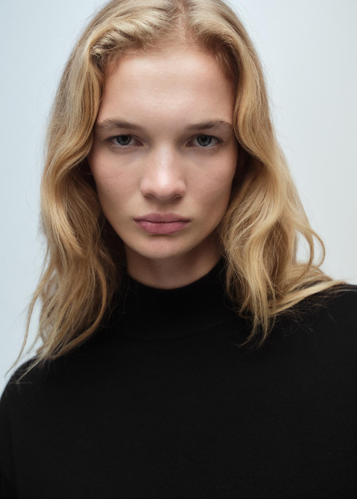 Perkins neck knitted sweater - Women | MANGO USA Product Image