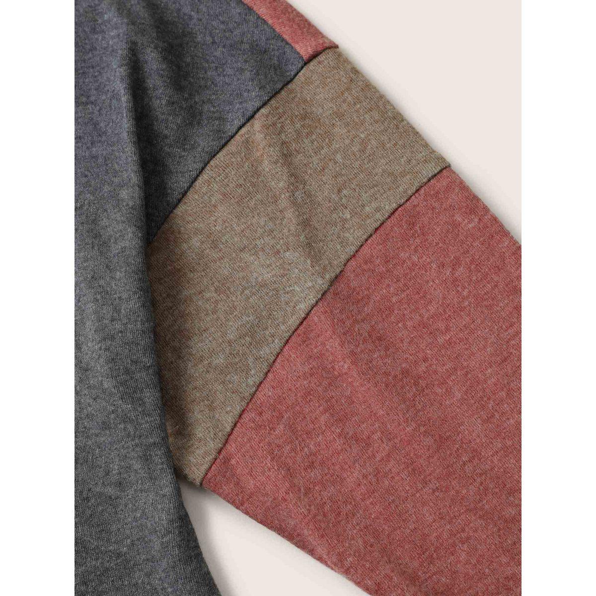 Plus Size Colorblock Patchwork Batwing Sleeve Notched T-shirt Gray Women Casual Contrast Plain Notched collar Everyday T-shirts BloomChic 28/5X Product Image