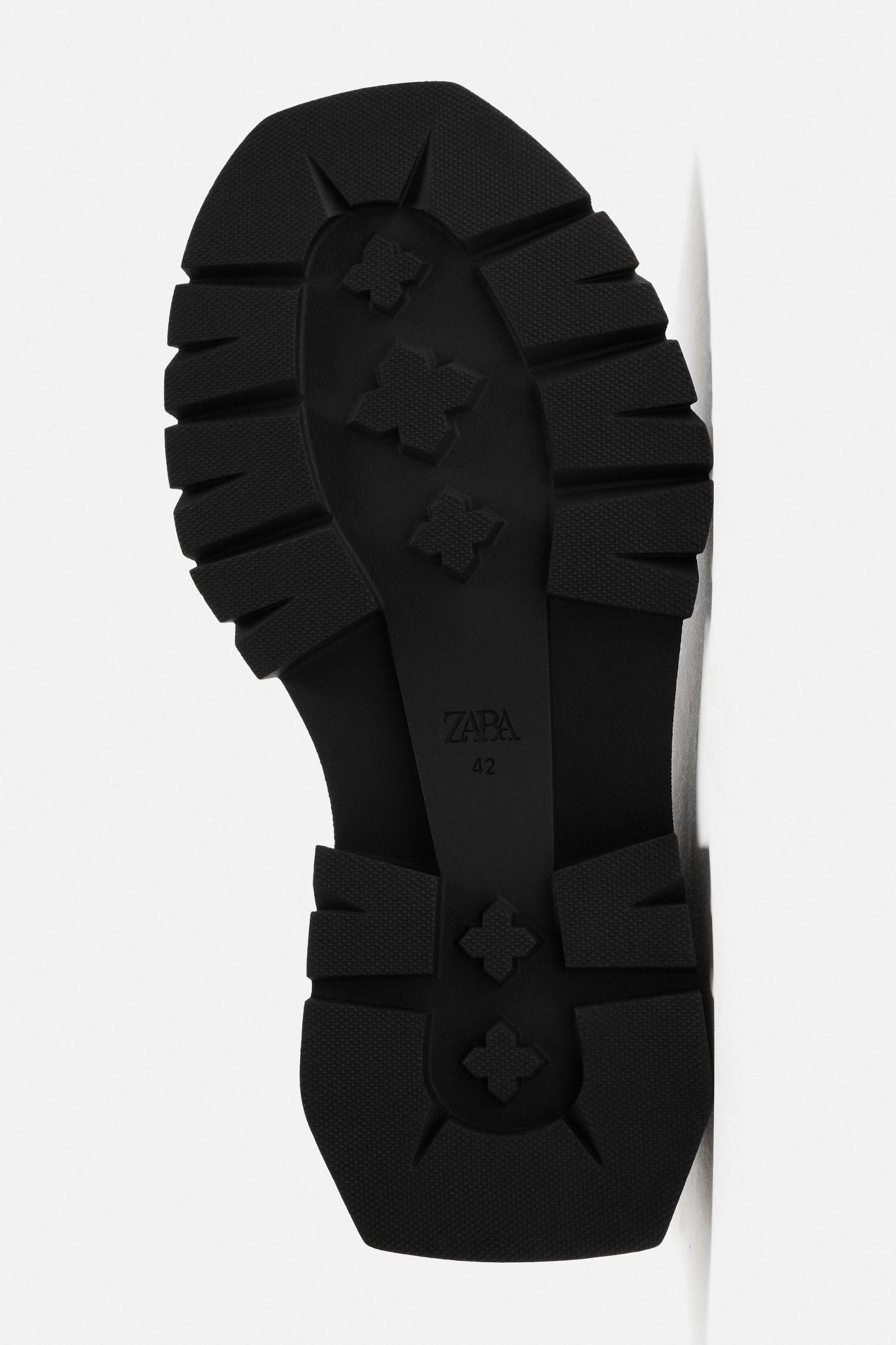 CHUNKY CHELSEA BOOTS Product Image