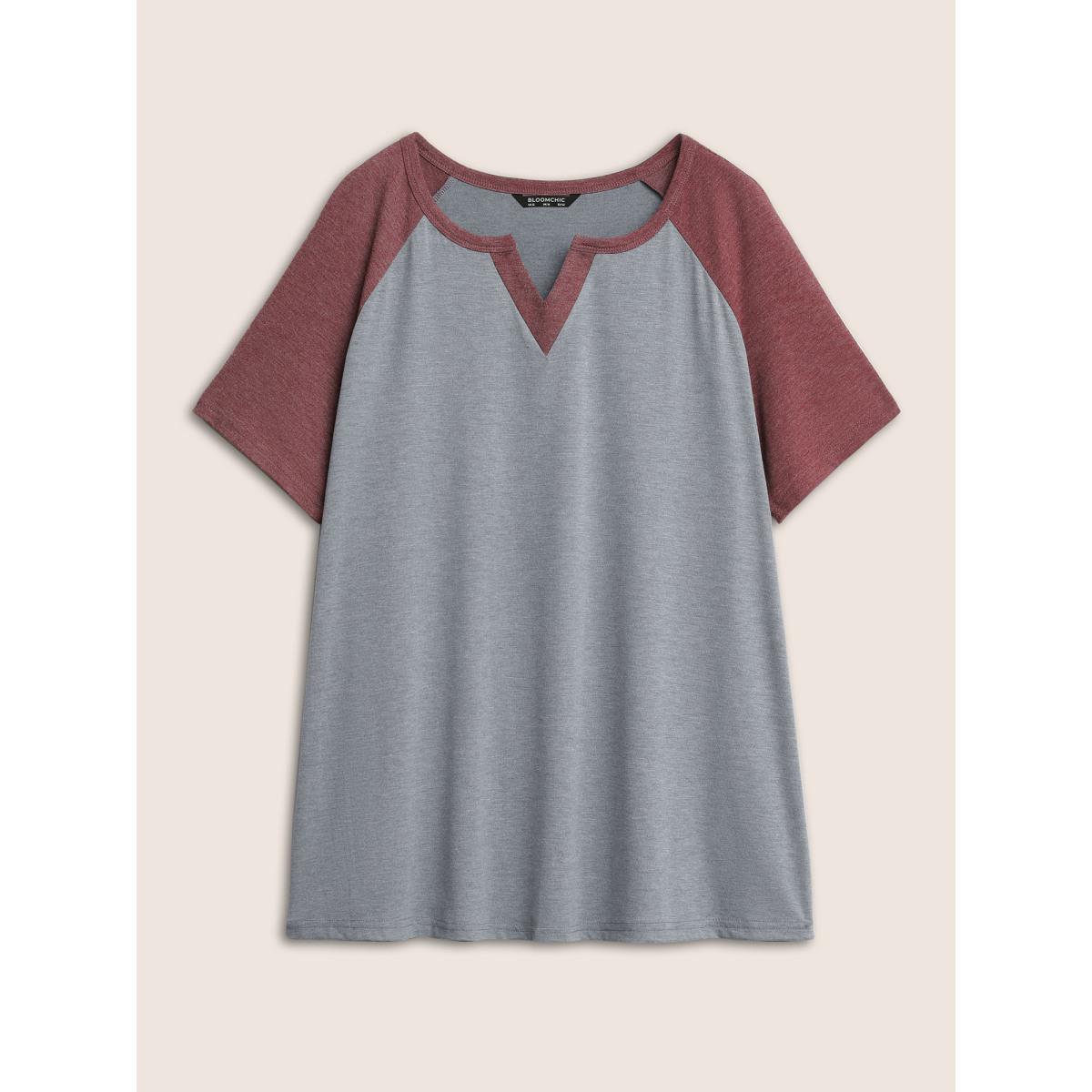 Plus Size Colorblock Contrast Notched Raglan Sleeve T-shirt Gray Women Casual Plain Everyday T-shirts BloomChic 18-20/2X Product Image