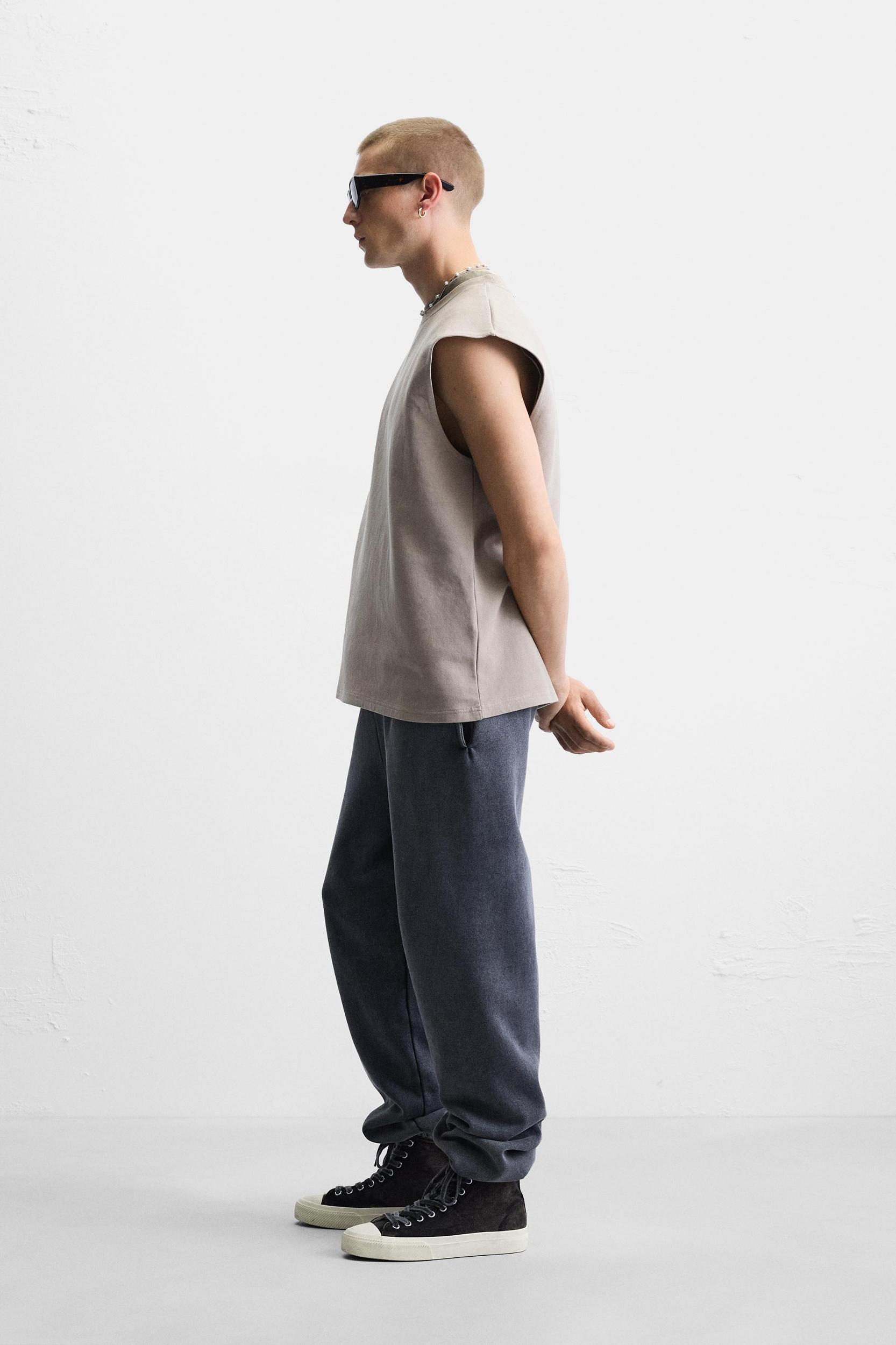 RELAXED FIT TANK TOP Product Image