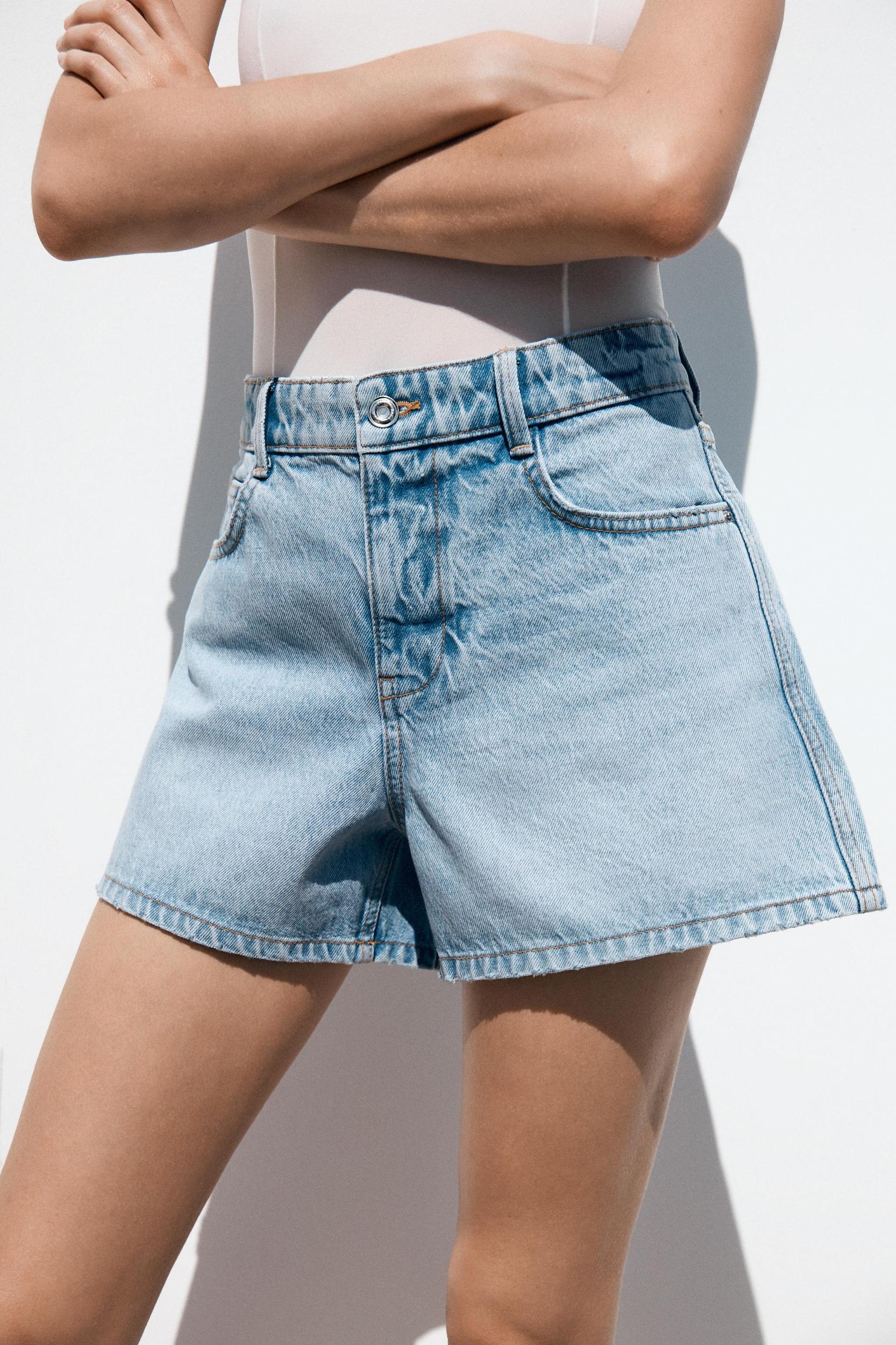 Z1975 MOM FIT MID-RISE SHORTS Product Image