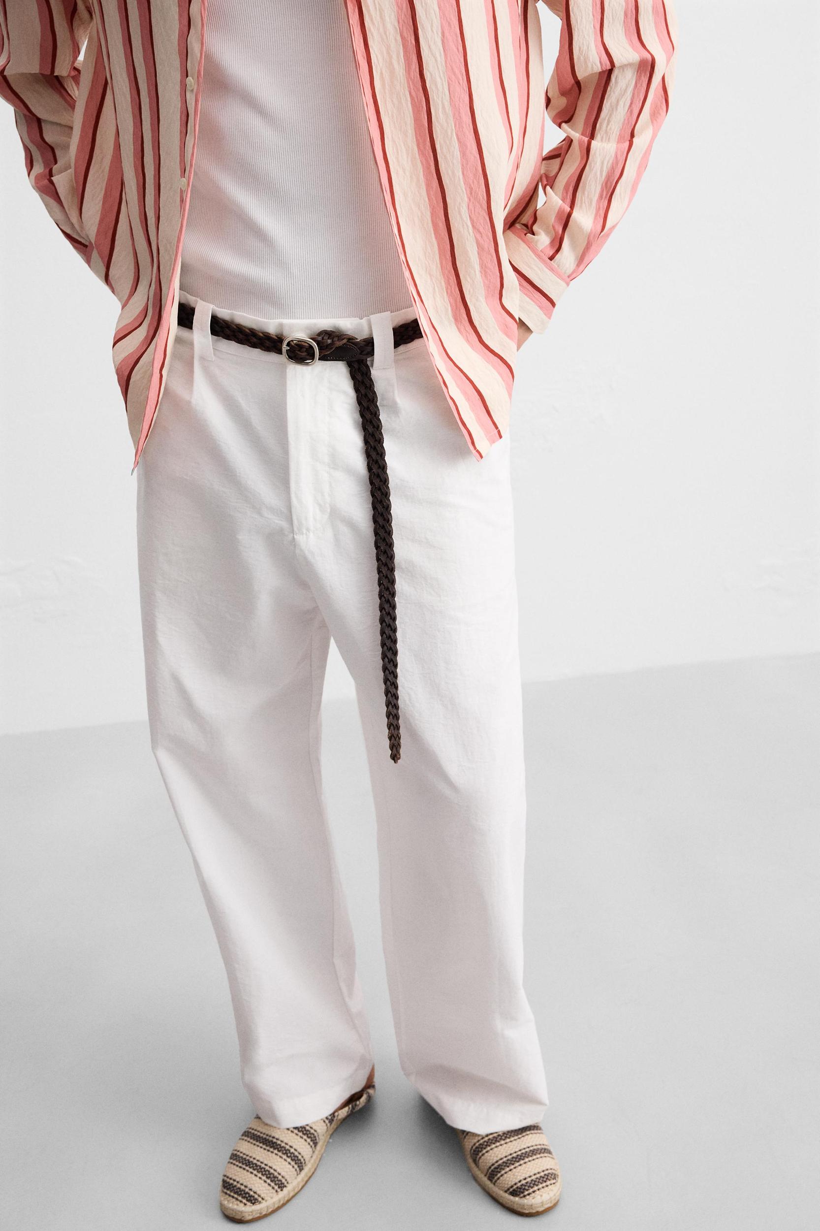 RELAXED FIT PLEATED PANTS Product Image