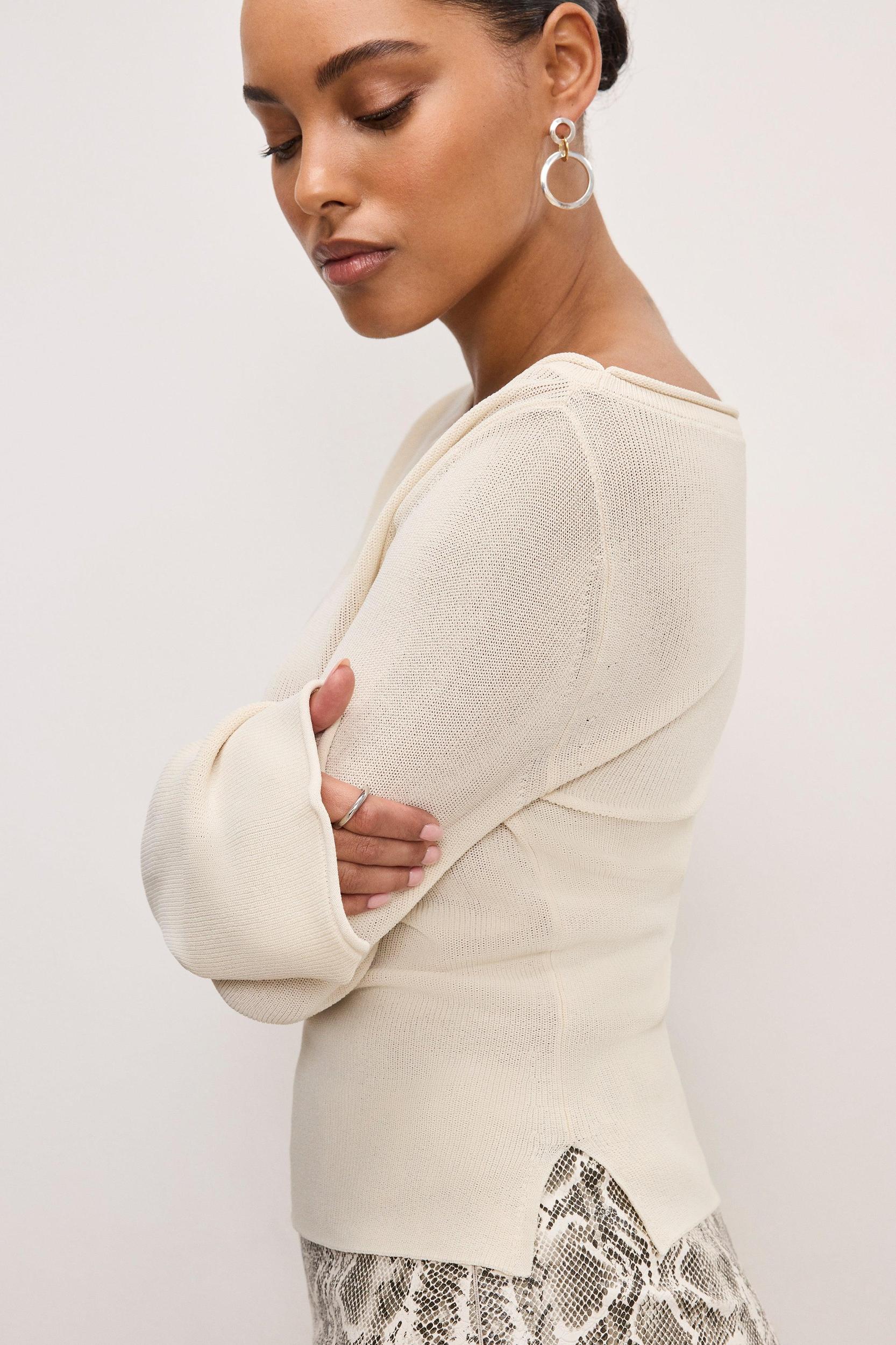 STRETCH RIB KNIT BOATNECK TOP | ECRU003 Product Image