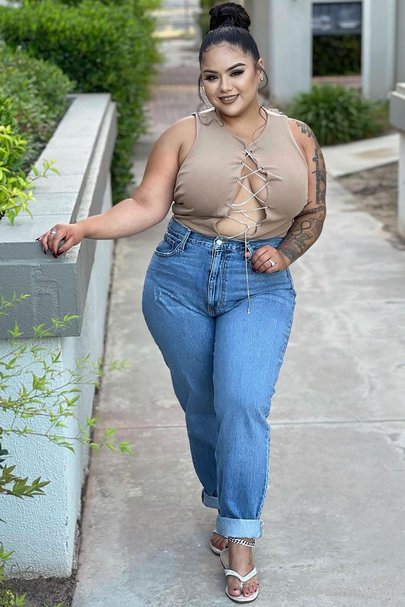 Very Special High Rise Mom Jeans - Medium Wash Product Image