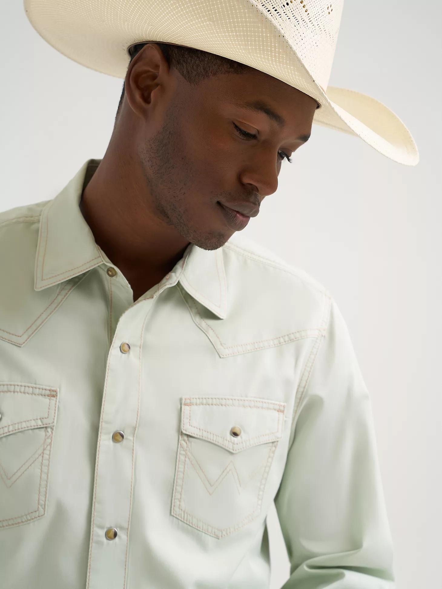 Men's Wrangler Retro® Premium Western Snap Solid Shirt | Men's SHIRTS | Wrangler® Product Image