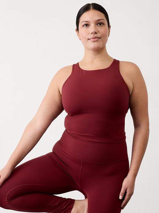 Purpose Crop Sports Bra D-DD Product Image