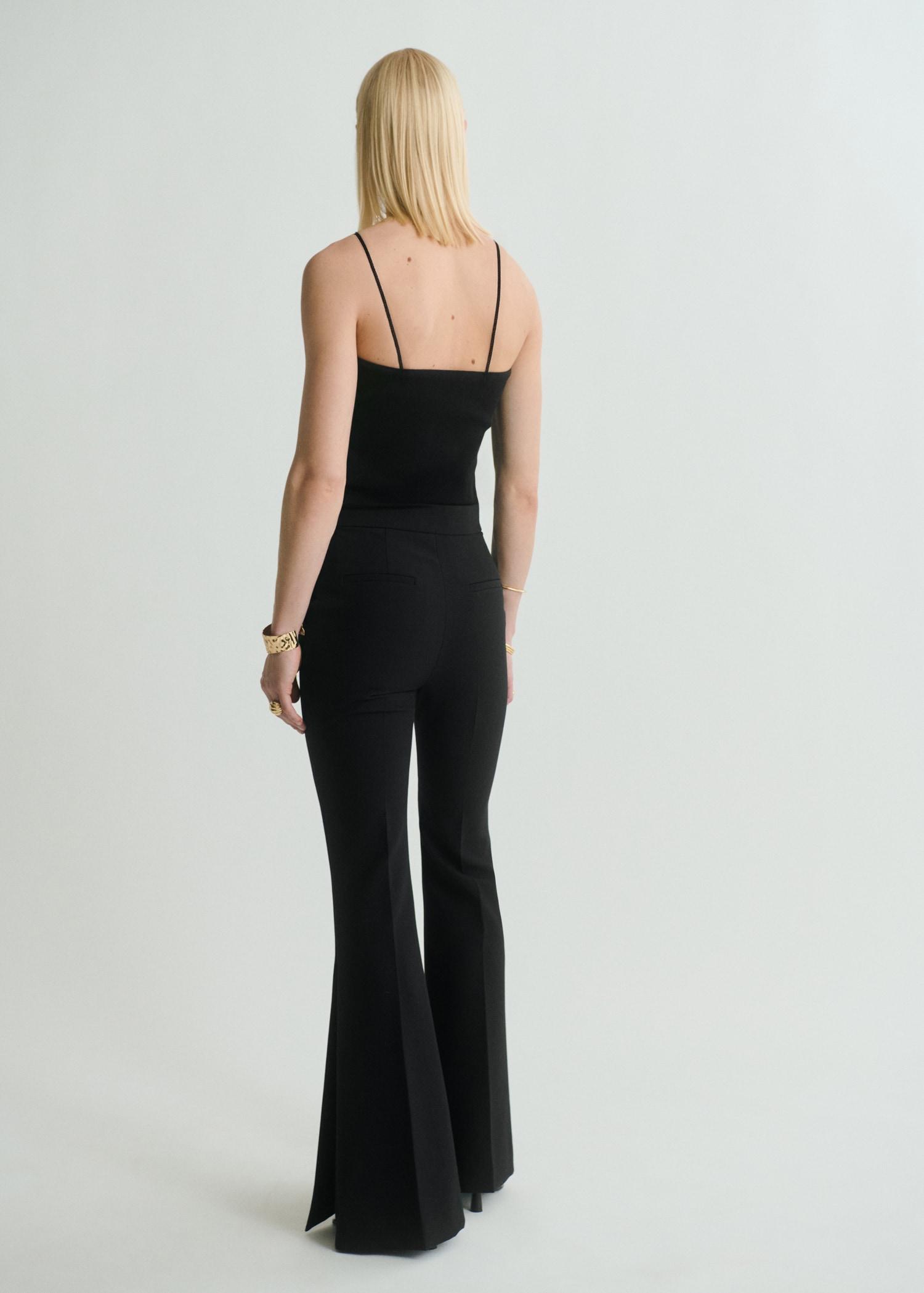 Maxi-flower knitted top with straps - Women | MANGO USA Product Image