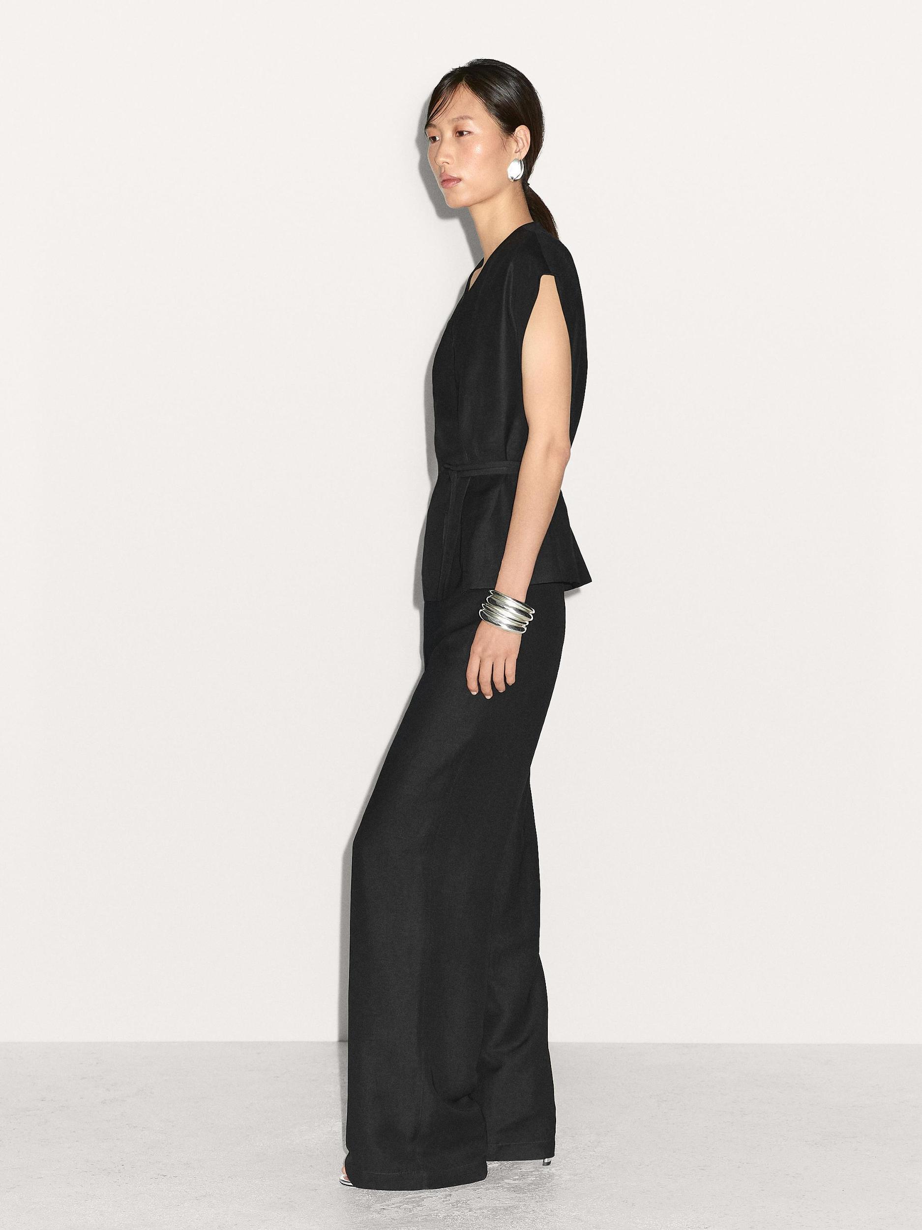 Straight fit flowing linen blend trousers Product Image