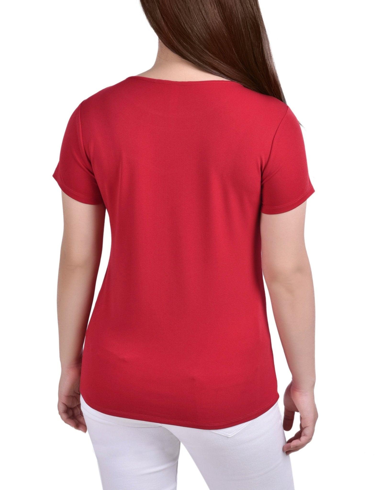 Jalapeno Red 3/4 Sleeve Blouse With Necklace - Petite Product Image
