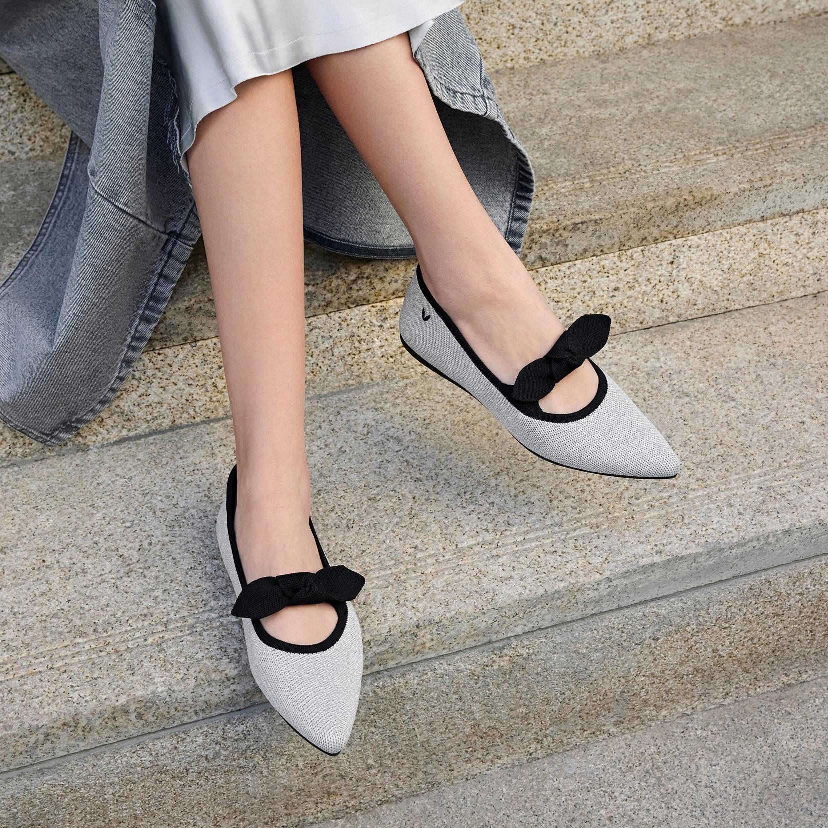 Pointed-Toe Bow Flats (Addriane) Product Image