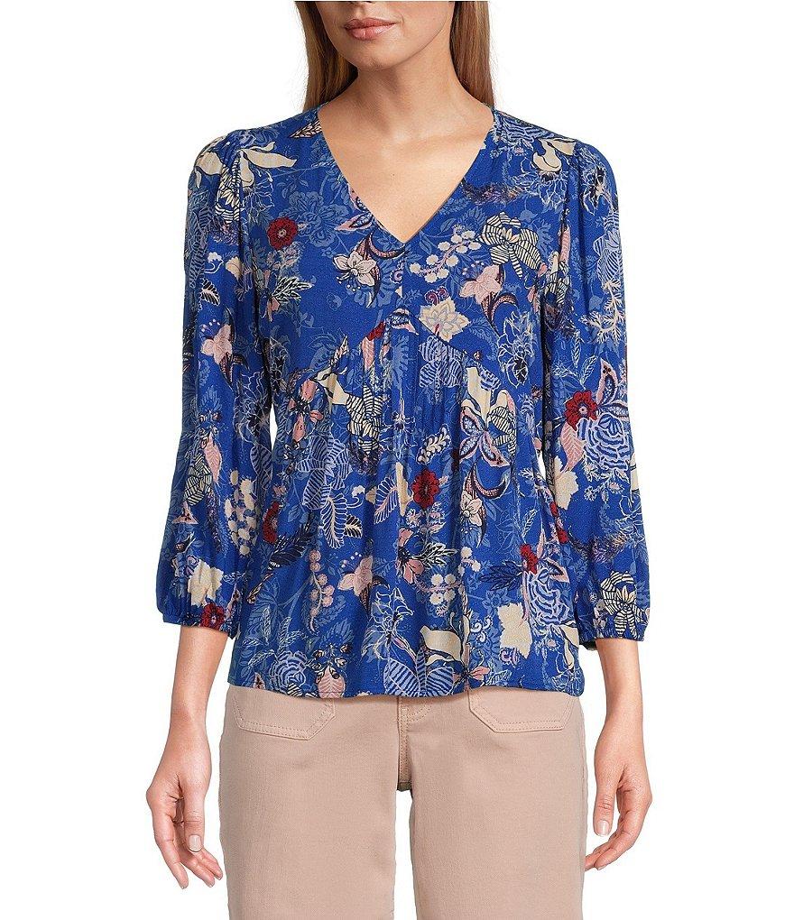 Nurture by Westbound Petite Size Woven Floral Print 3/4 Sleeve V-Neck Top Product Image