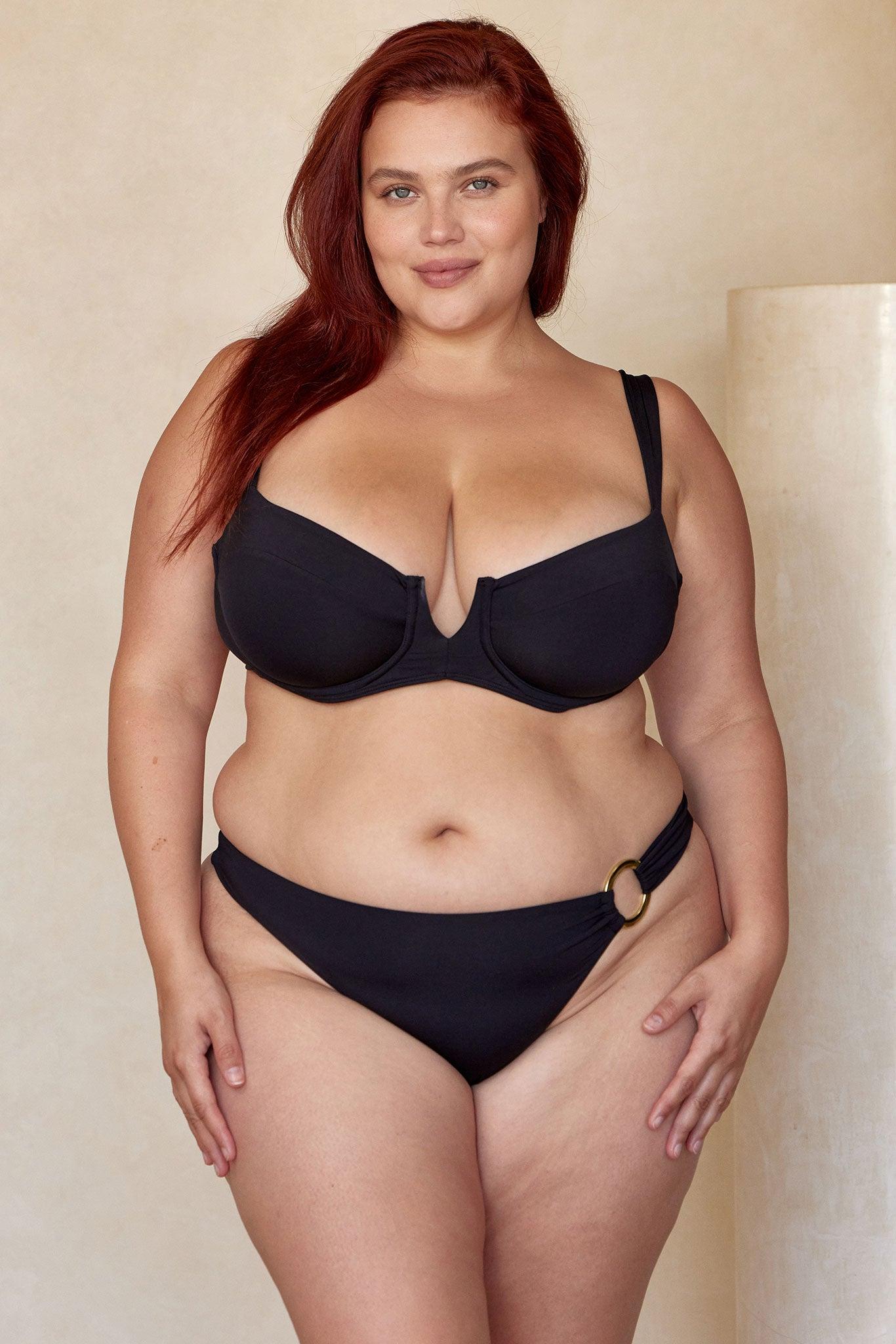 Clovelly Top - Black Product Image