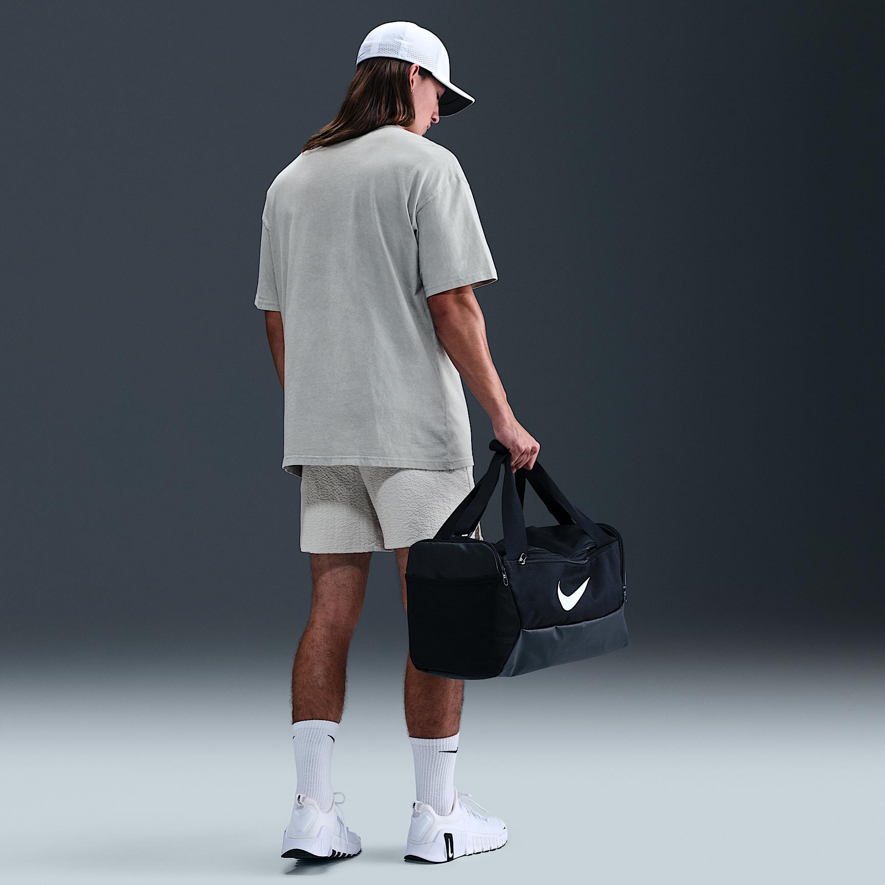 Nike Men's Max90 Fitness T-Shirt Product Image