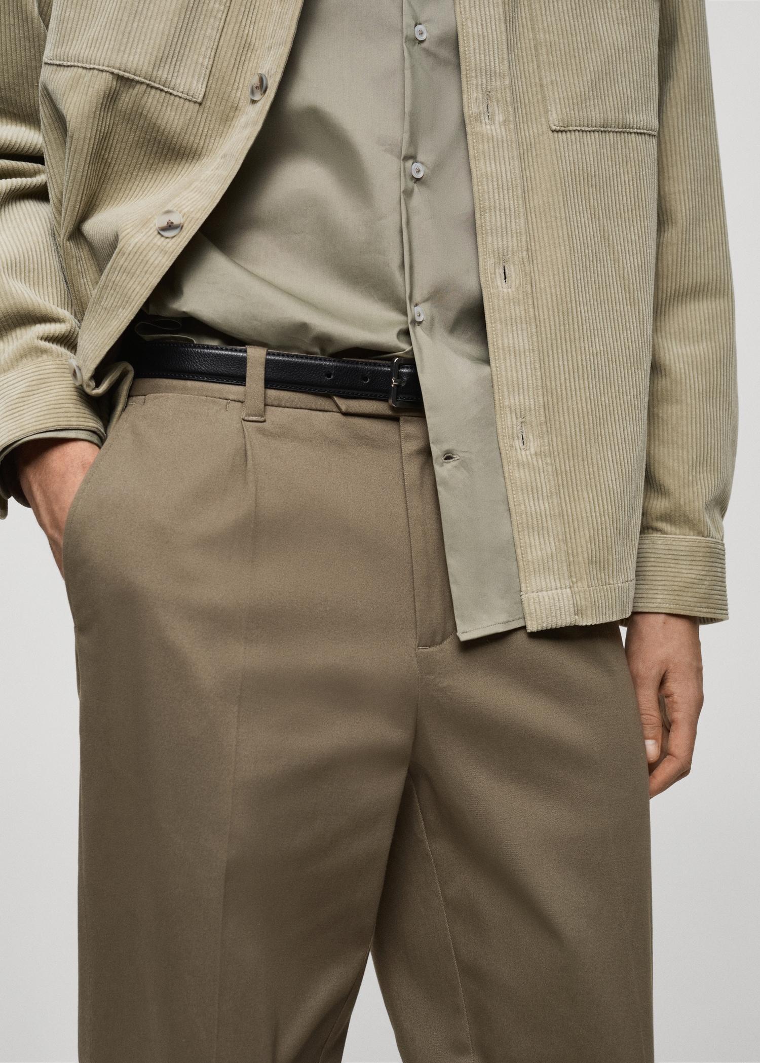 Pleated pants under cuff - Men | MANGO USA Product Image