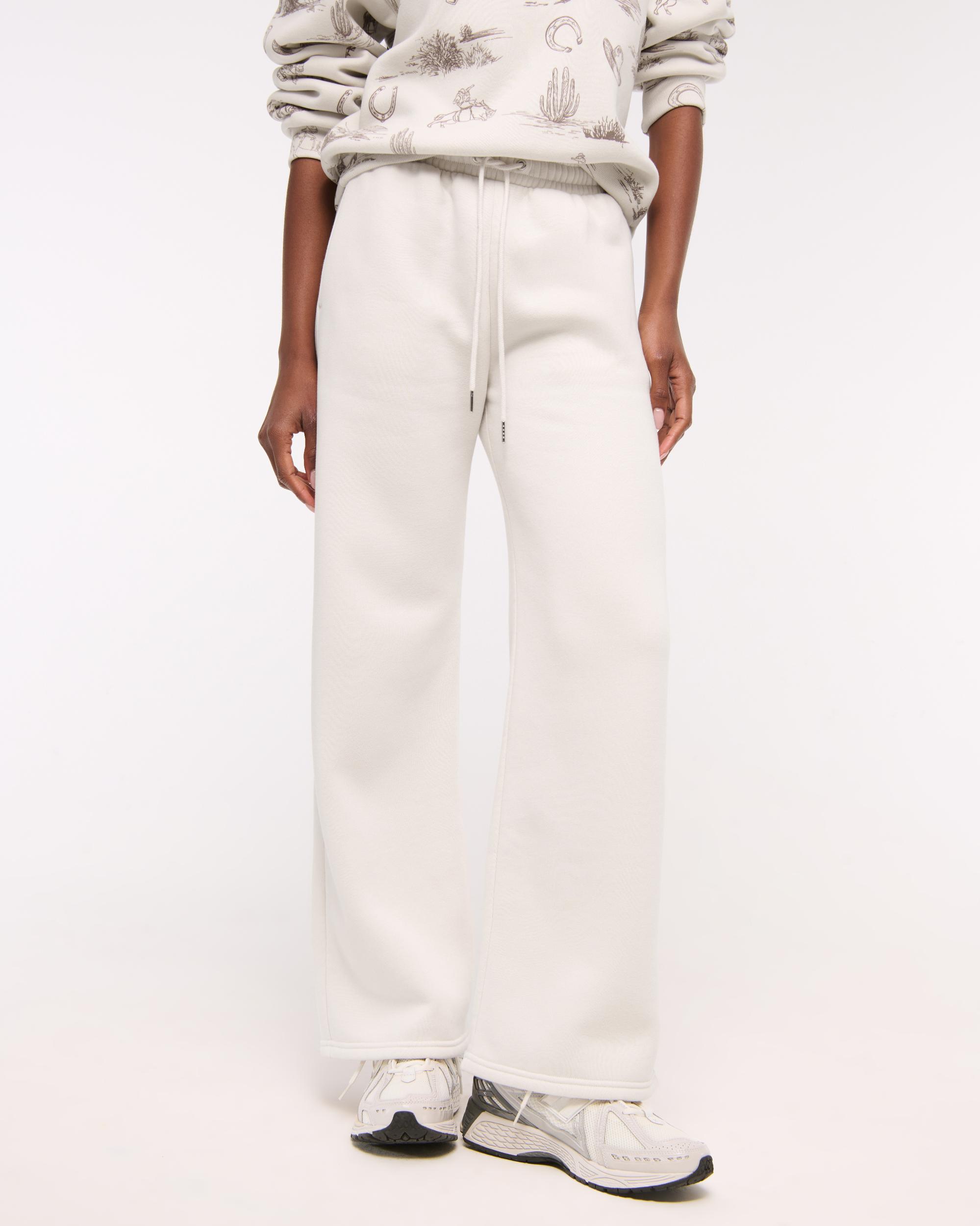 Essential Wide Leg Sunday Sweatpant Product Image