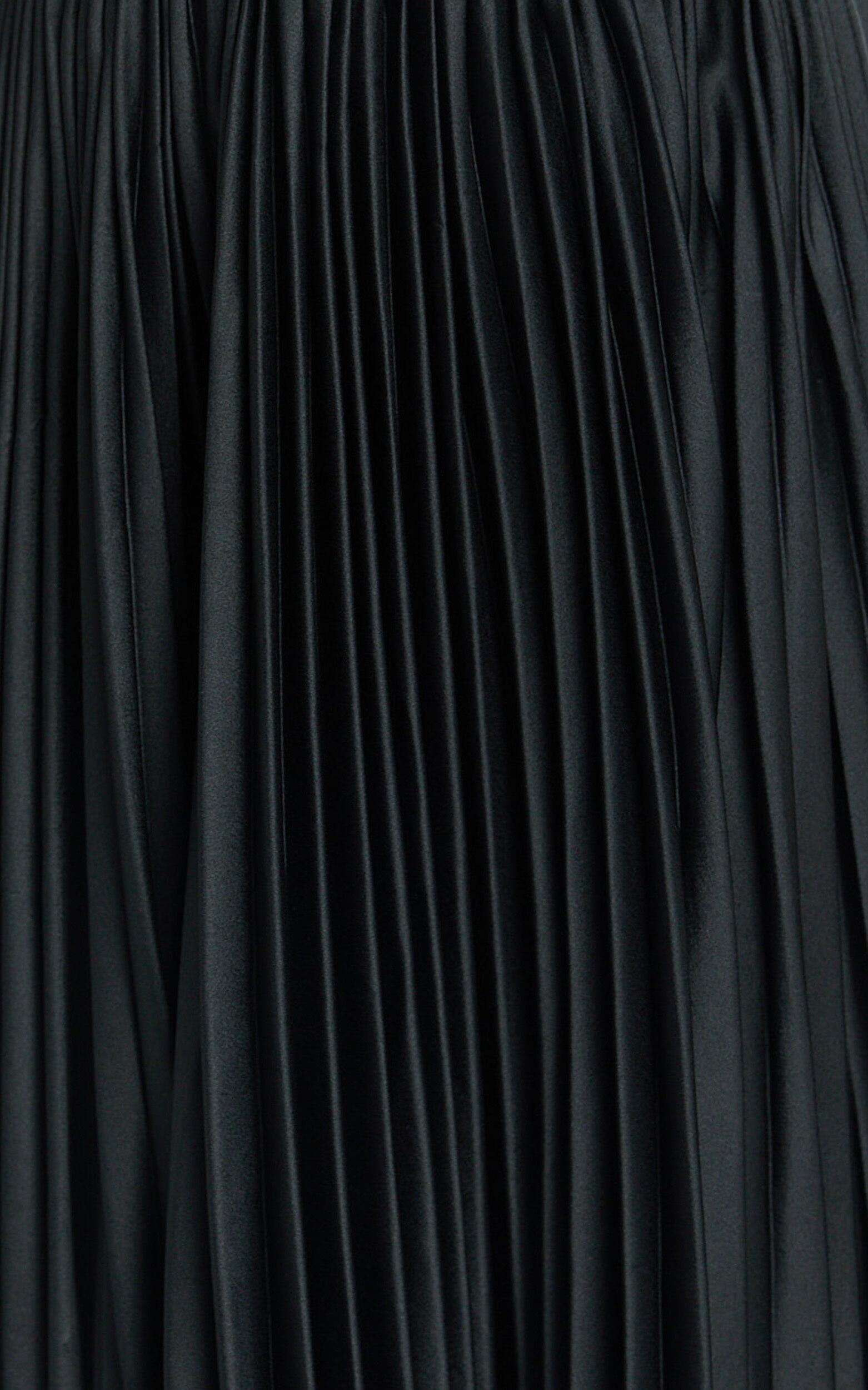 Della Midi Dress - Plunge Neck Short Sleeve Pleated Dress in Black Product Image