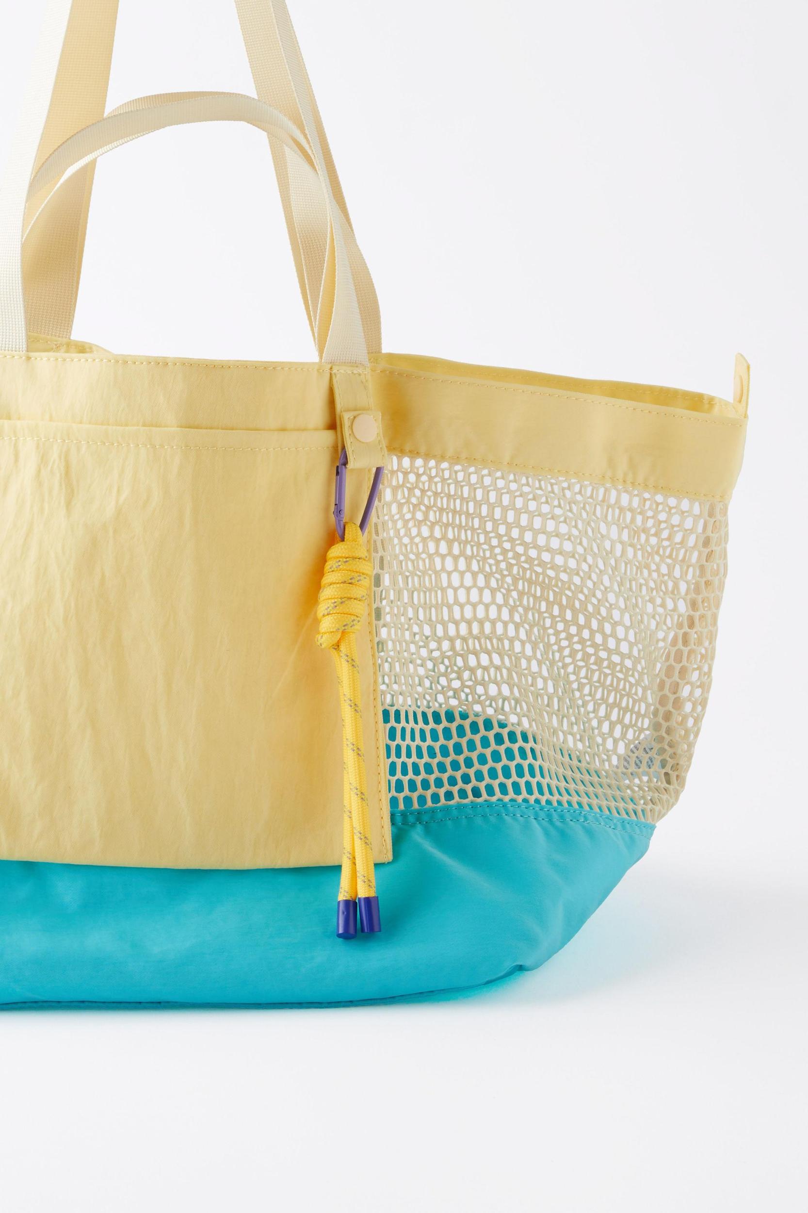 Active Mesh Tote Product Image