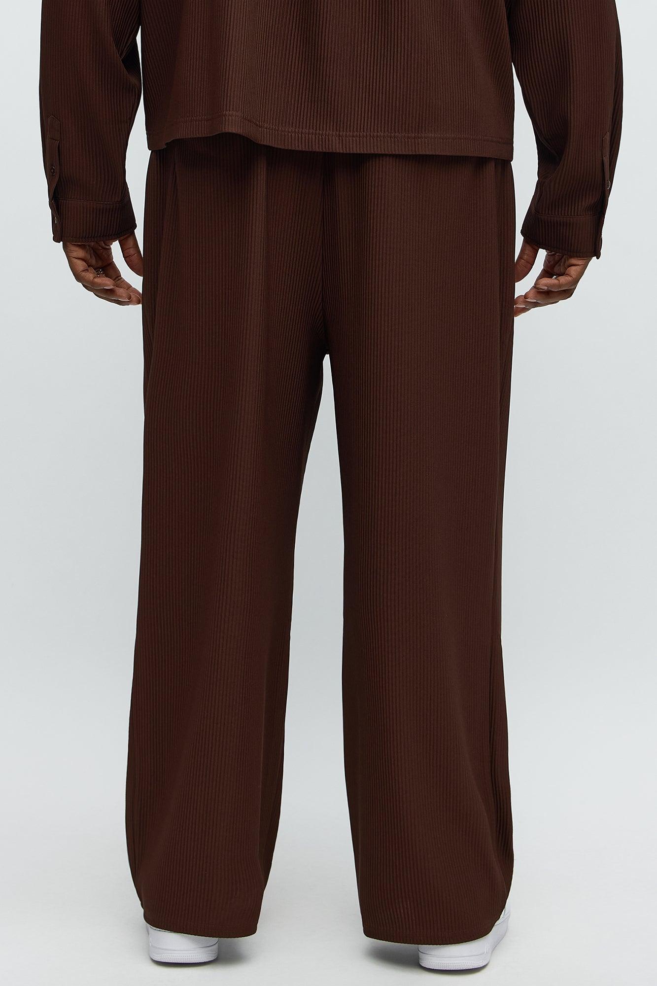 Show Up Baggy Elastic Waist Pant - Brown Male Product Image