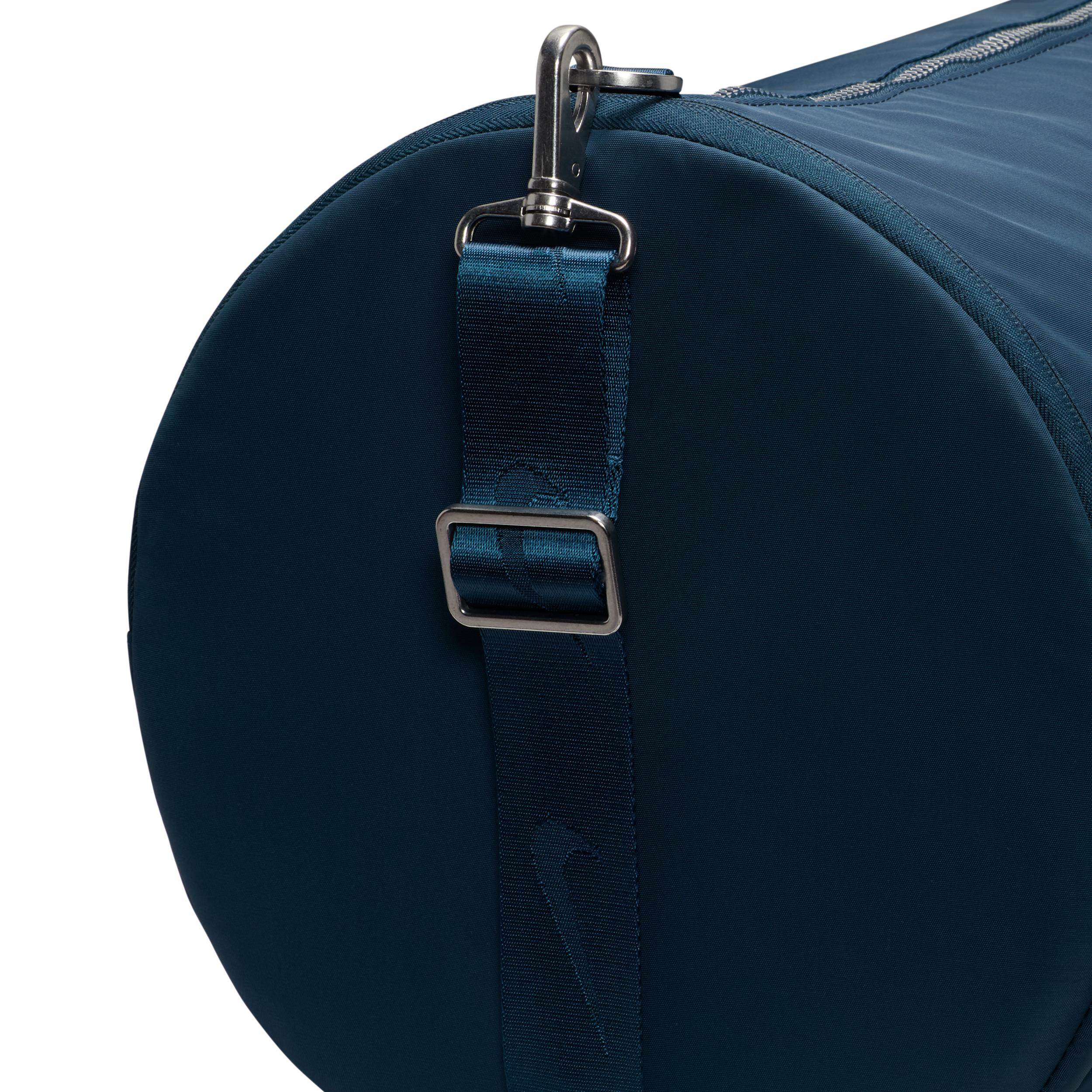 Nike Unisex One Duffel Bag (35L) | HV1197-478 Product Image