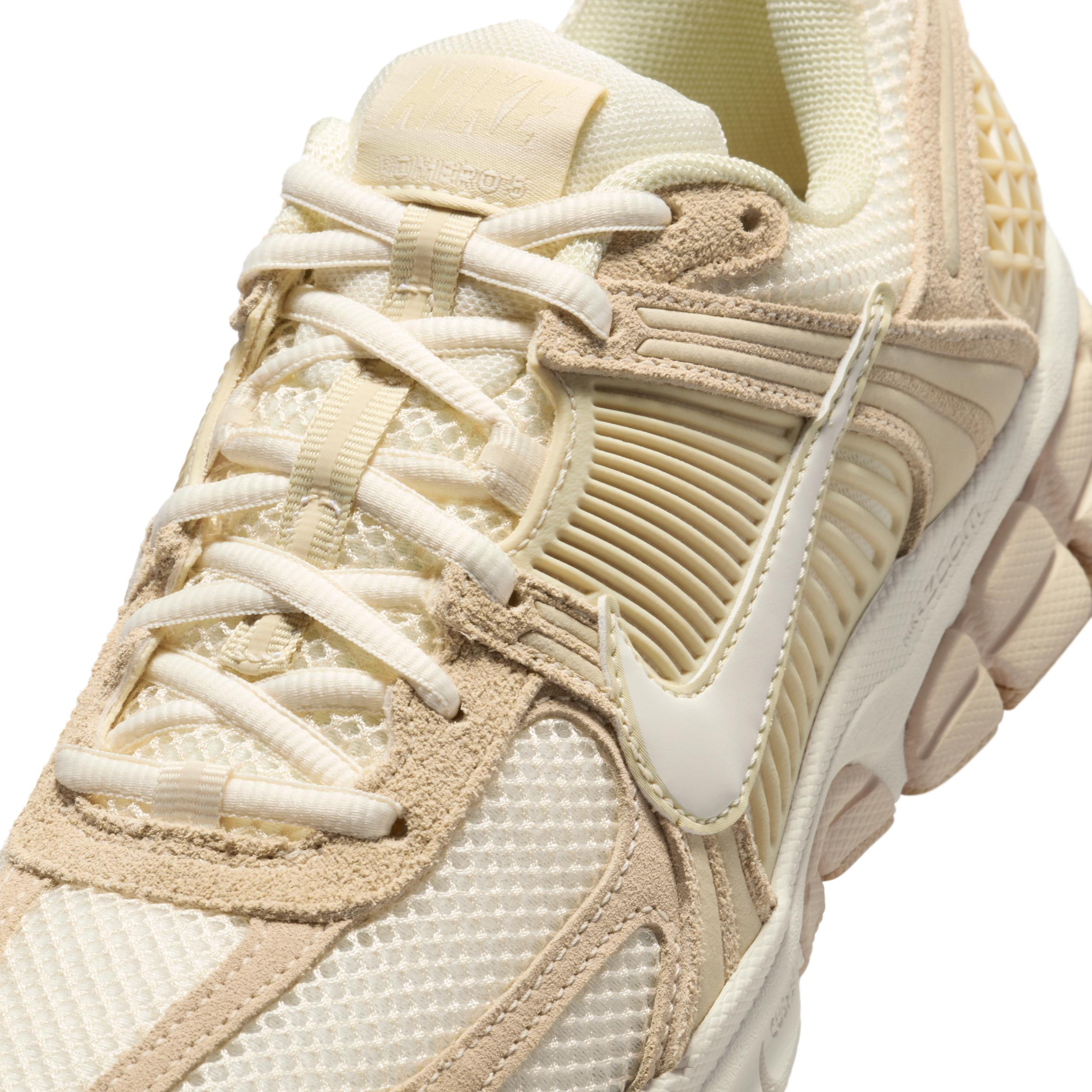 Nike Womens Zoom Vomero 5 Shoes with Reflective Accents | HQ0458-200 Product Image