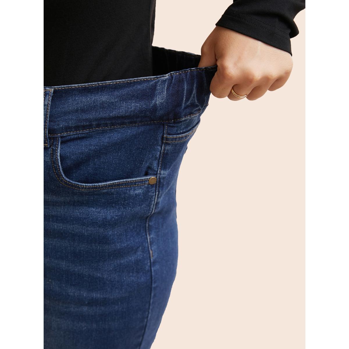 Plus Size Dark Wash Slanted Pocket Straight Leg Jeans Women Denimblue Casual Button Medium stretch Slanted pocket Jeans BloomChic 30/6X Product Image