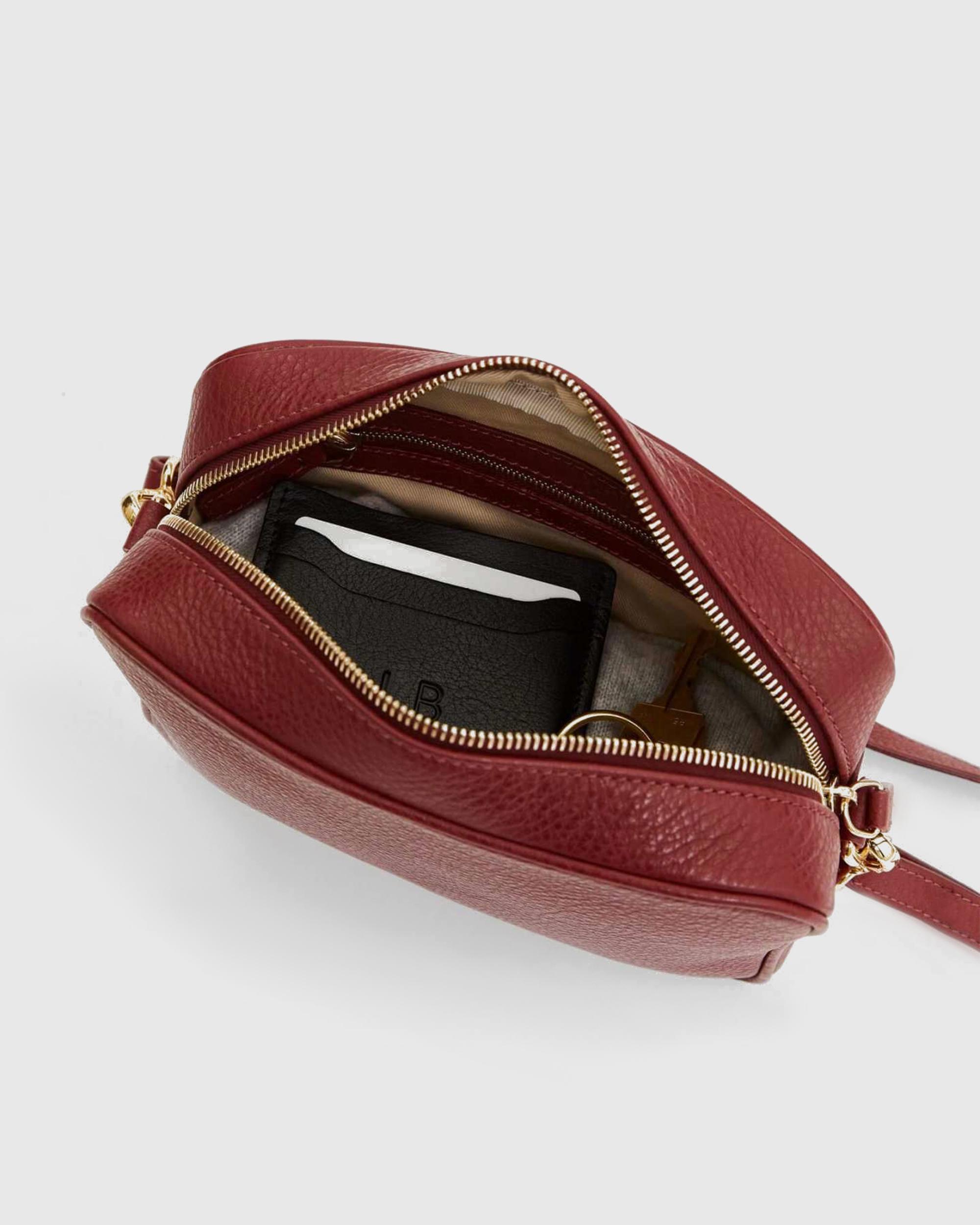 Quince | Women's Italian Leather Crossbody Bag Product Image