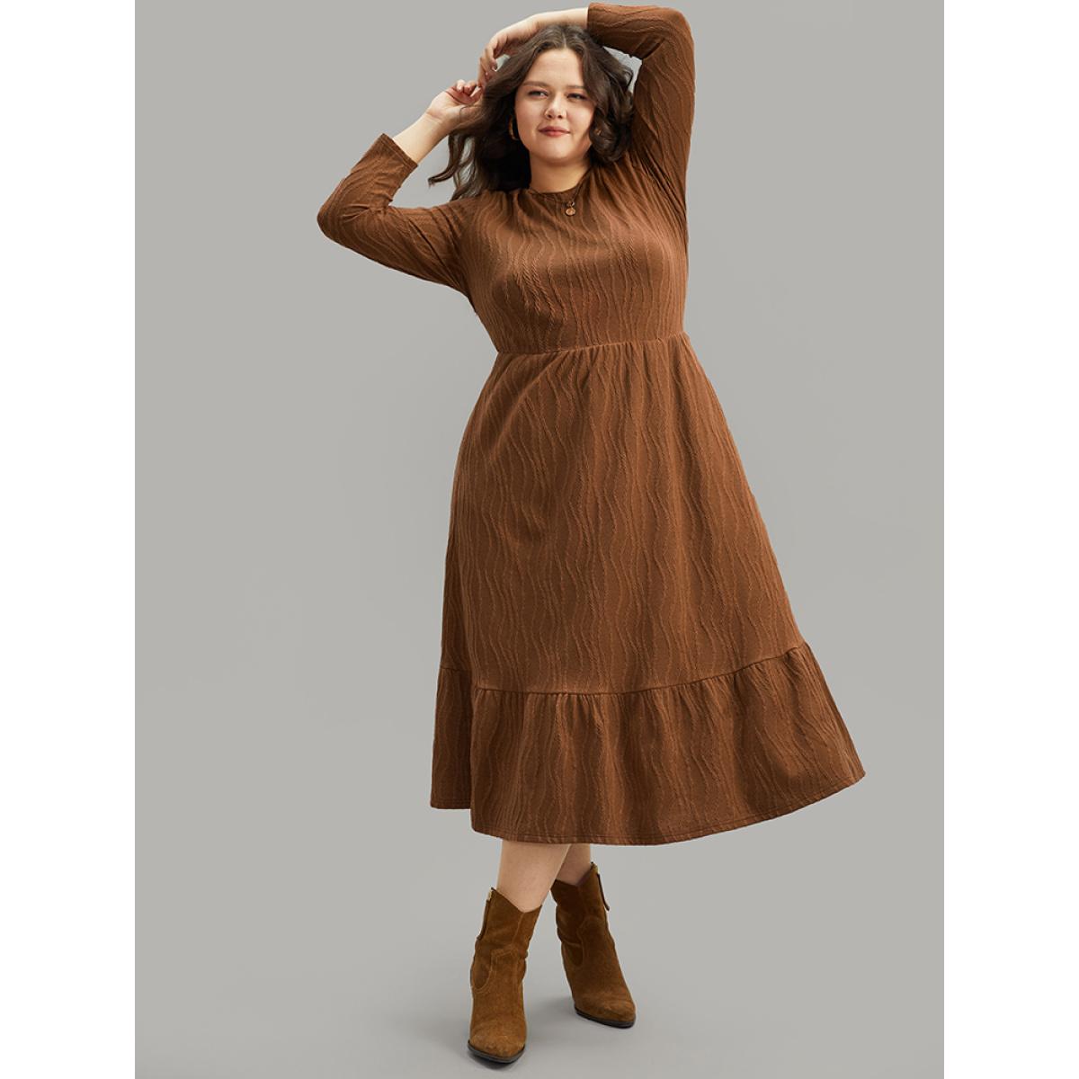 Plus Size Water Ripple Long Sleeve Pocket Dress Rust Women Casual Texture Round Neck Long Sleeve Curvy Midi Dress BloomChic 30/6X Product Image