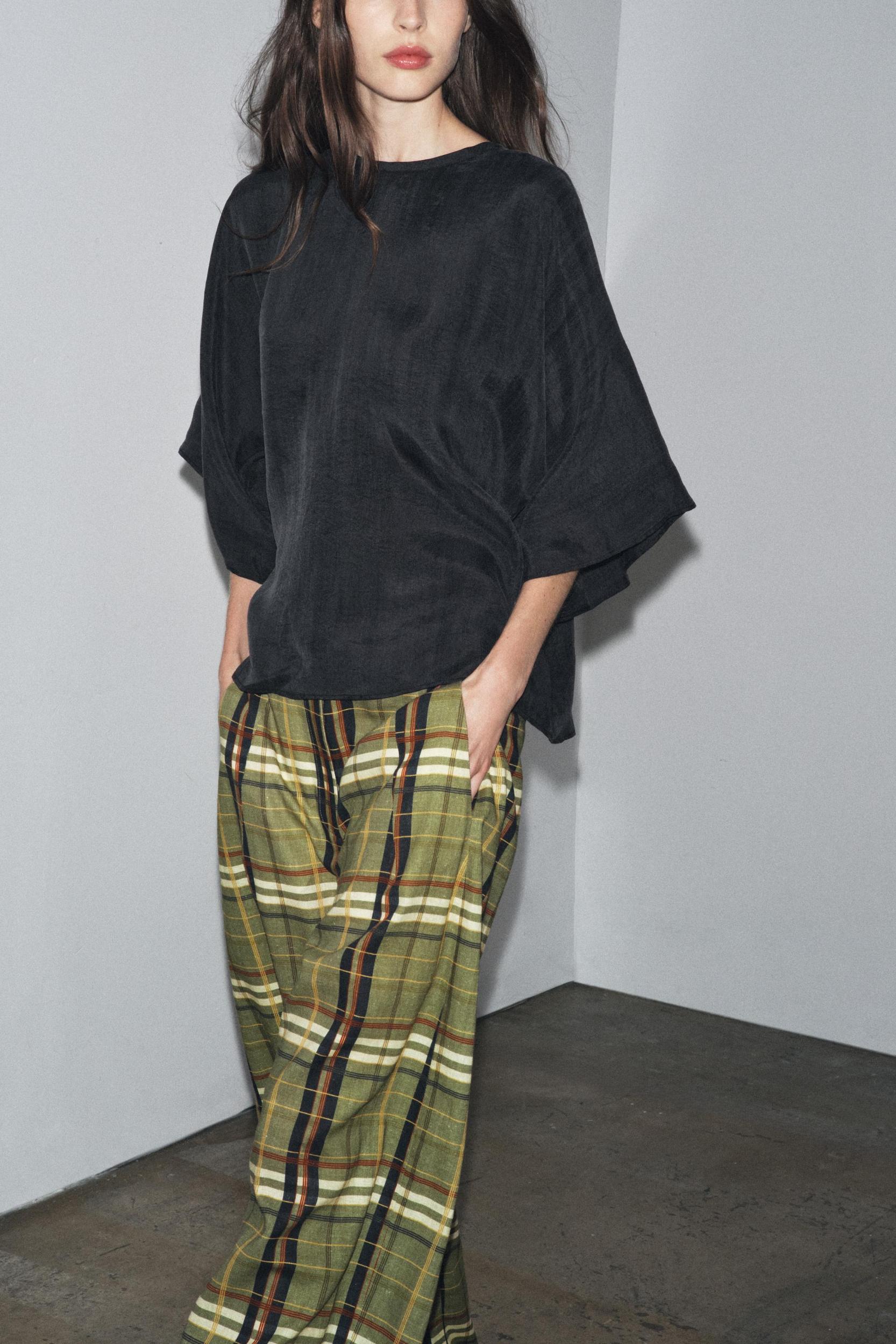 ZW COLLECTION SHORT SLEEVE TOP Product Image