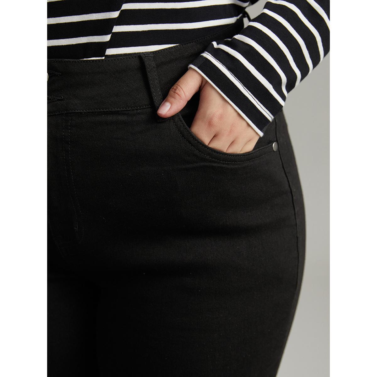 Plus Size Wide Leg Black Wash Very Stretchy Jeans Women Black Casual Plain Non High stretch Slanted pocket Jeans BloomChic 24/3X Product Image