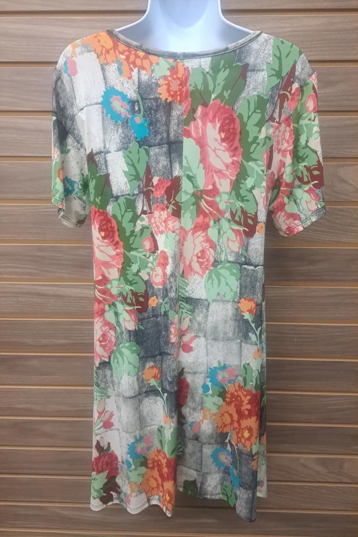 Multi color floral tunic Product Image