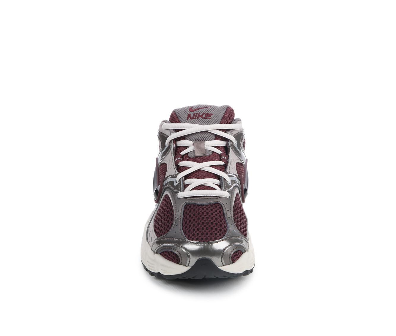 Women's Nike V5 RNR Sneakers Product Image
