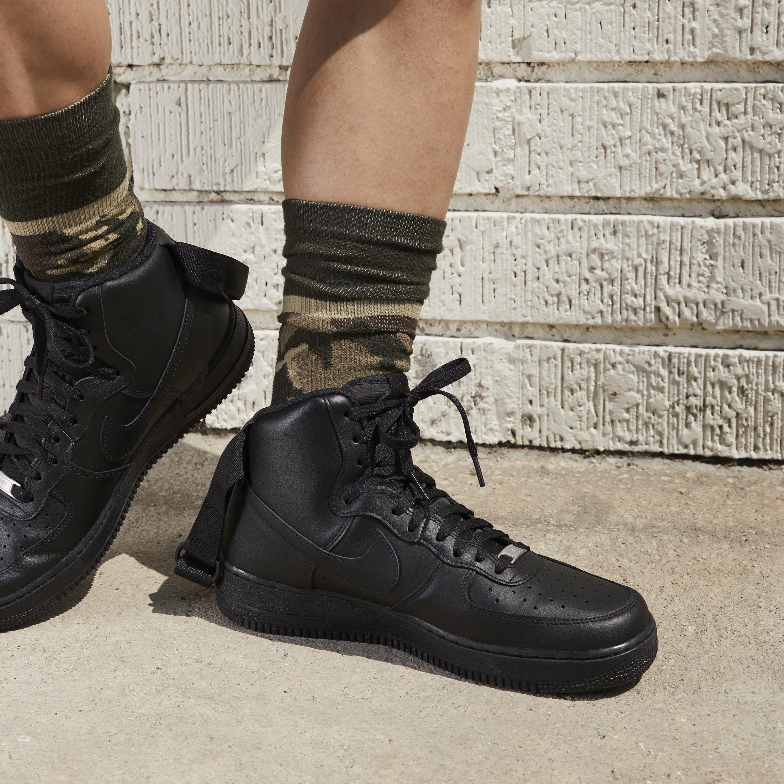 Mens Nike Air Force 1 High 07 Casual Shoes Product Image