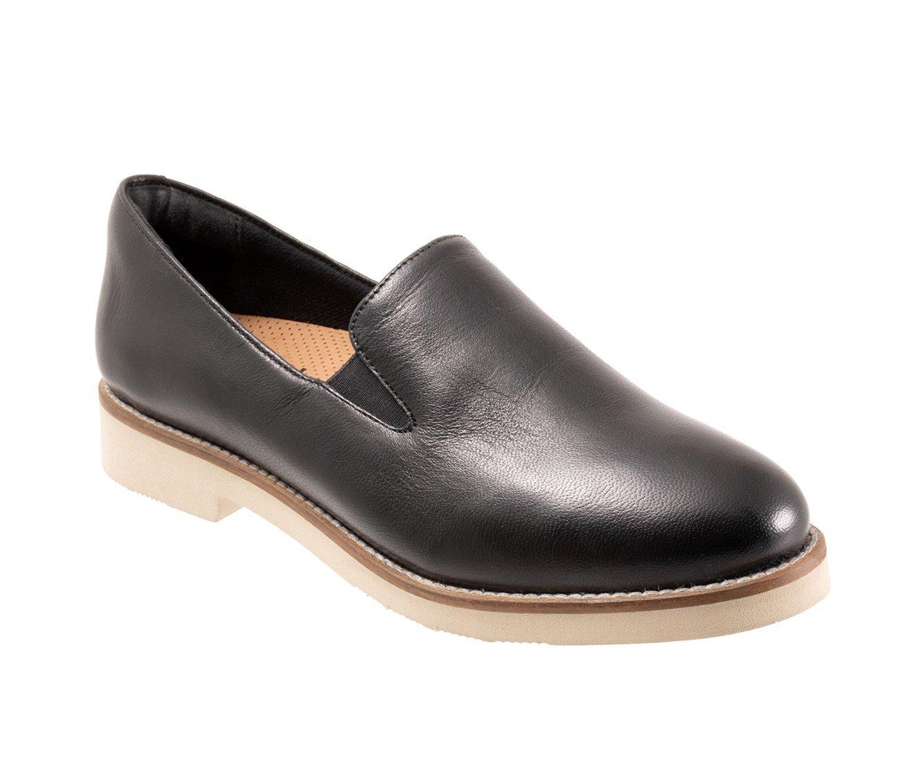 Women's Softwalk Whistle II Heeled Loafers Product Image