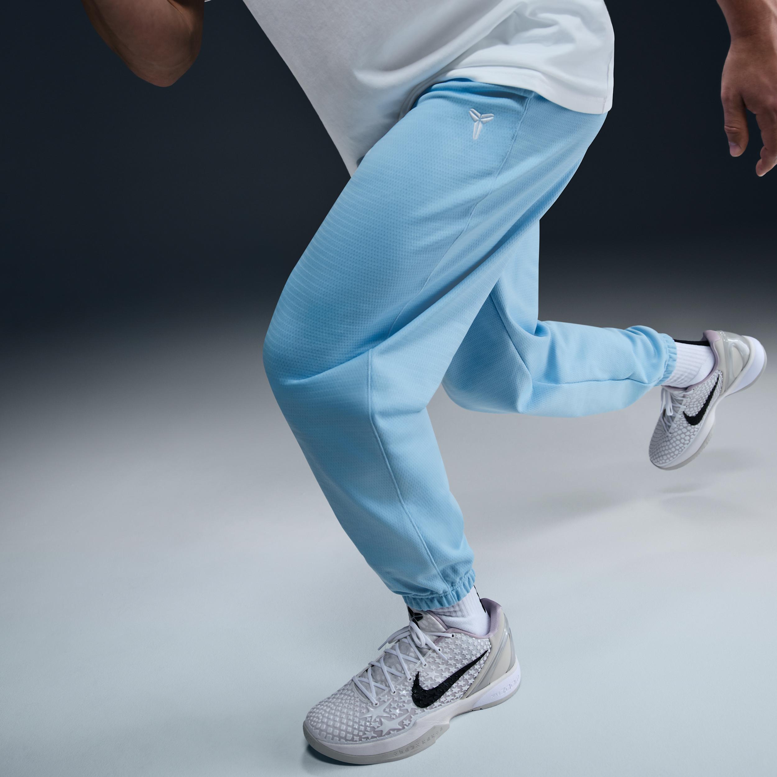 Nike Men's Kobe Therma-FIT Basketball Pants Product Image