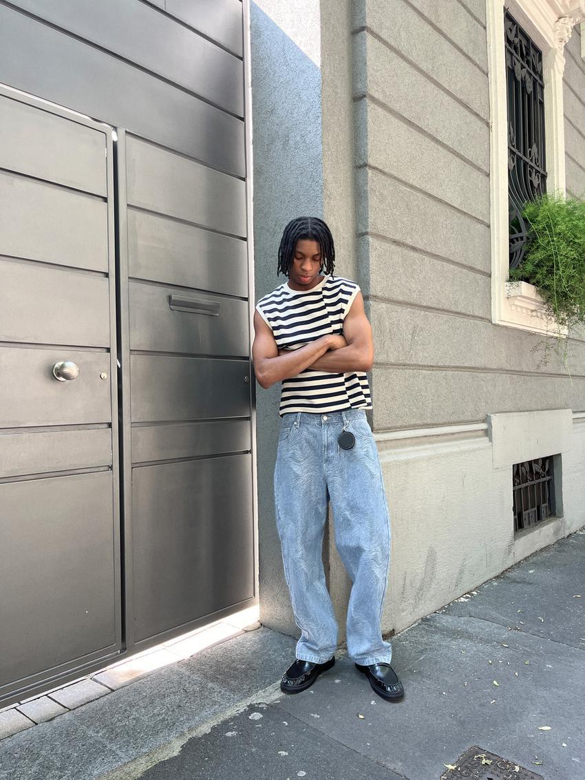 Striped vest Product Image