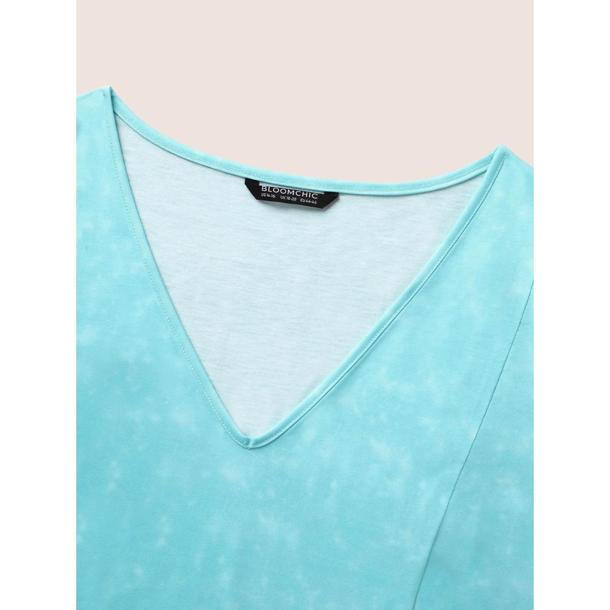 Plus Size Tie Dye V Neck Pocket Dress LightBlue Women Casual Non V-neck Short sleeve Curvy BloomChic 18-20/2X Product Image