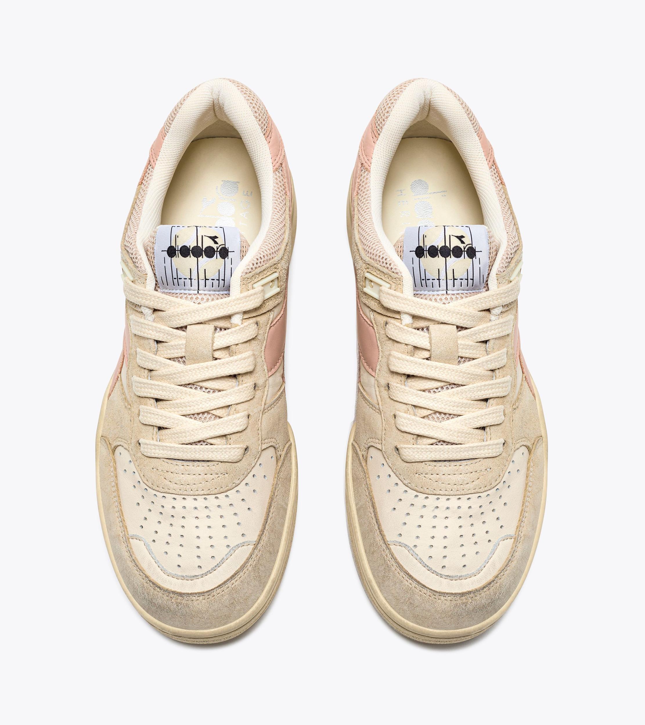 B.560 PIGSKIN USED Product Image